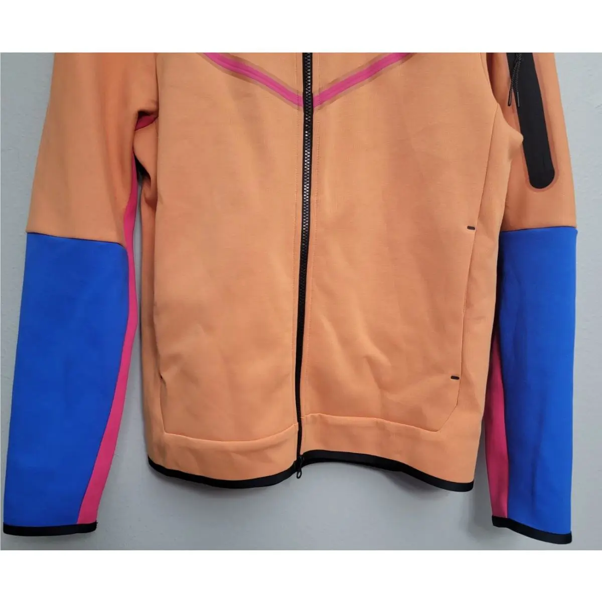 Nike clothing - CU4489-808 - CU4489-808 - Hot Curry (UPC: 195245439583) 1