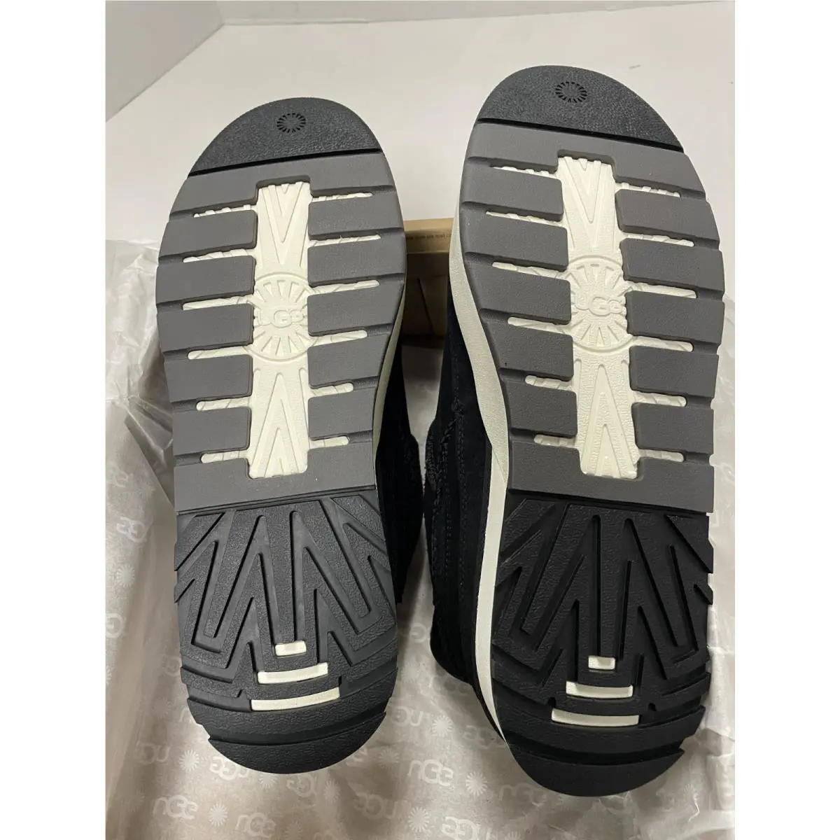 UGG shoes - UGG GOLDENCUSH - GOLDENCUSH - Black 2