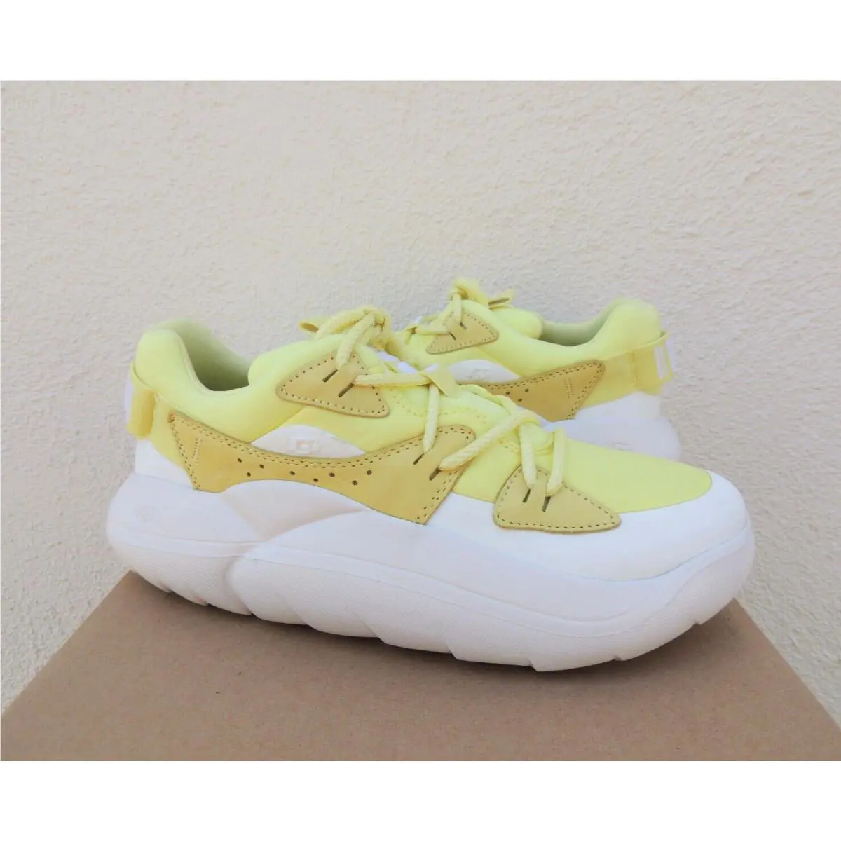 Ugg Lemon Lime LA Cloud Lace Fashion Platform Sneakers Women US 8/ Eur 39