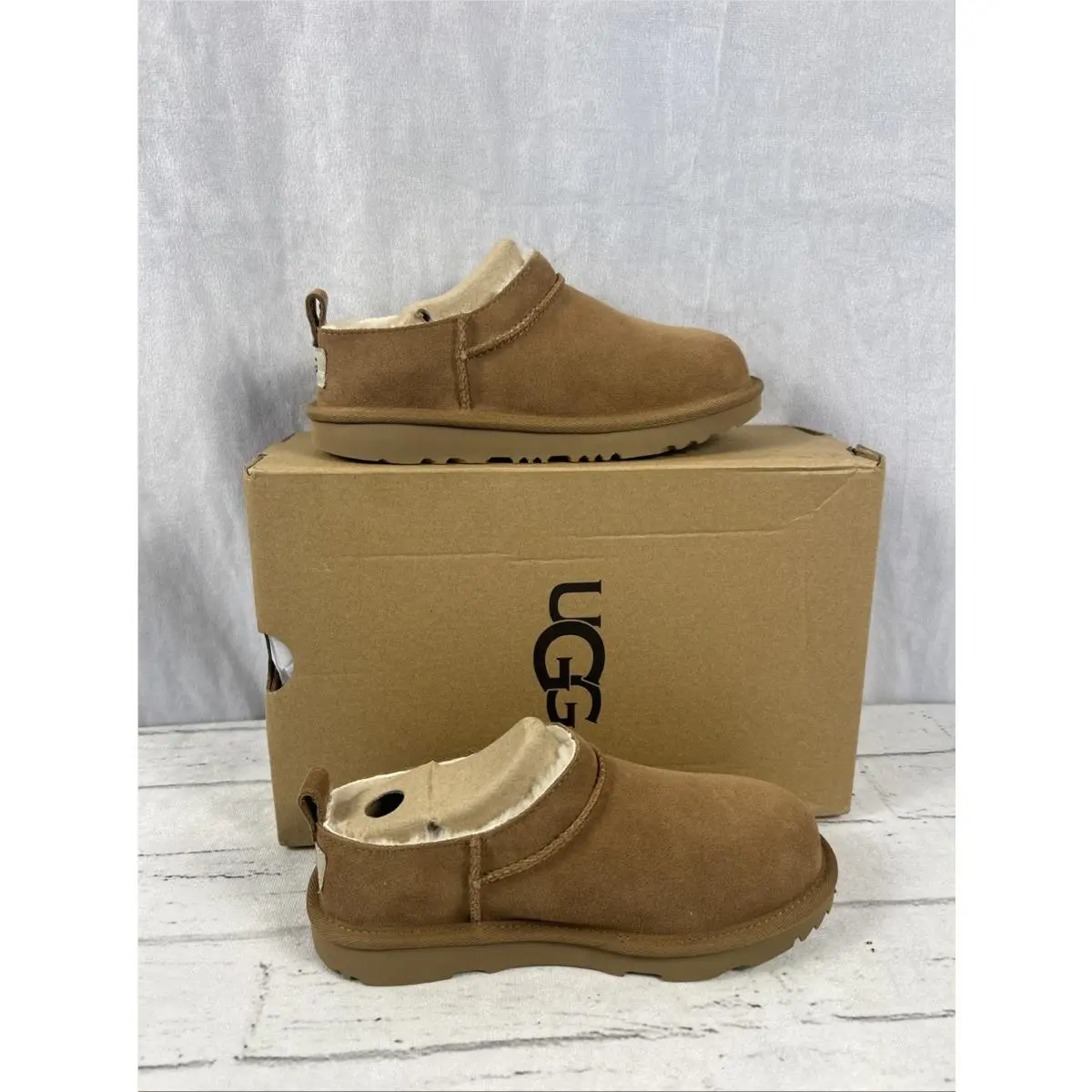 Ugg Kids` Classic Micro Boots in Chestnut Model 1174410K Size 2 - Chestnut