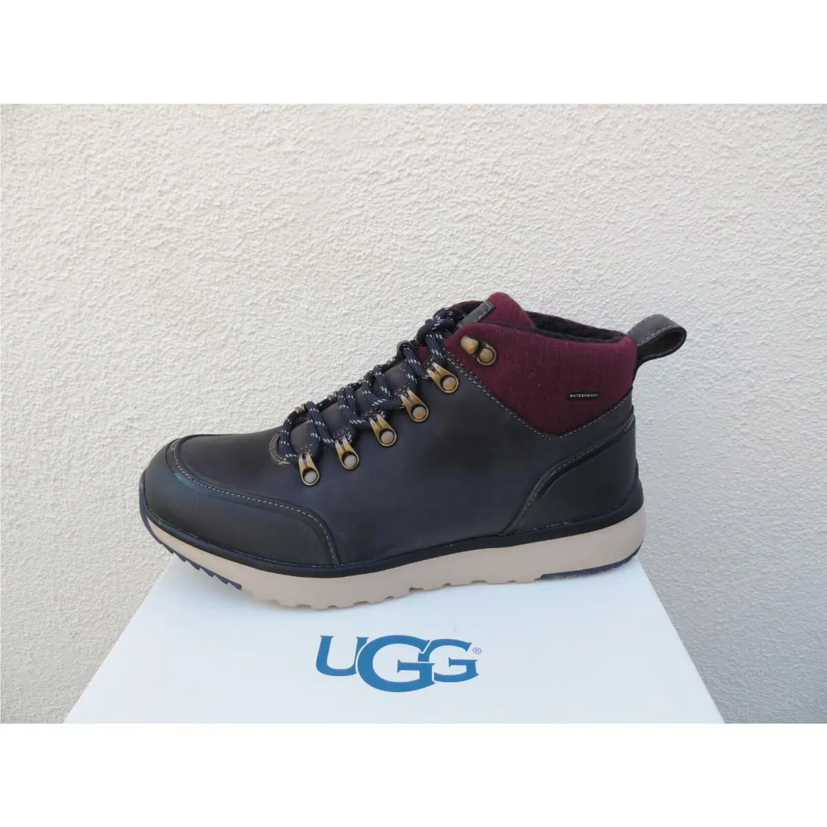 UGG shoes - UGG Olivert - Olivert - Navy (UPC: 191142786355) 0
