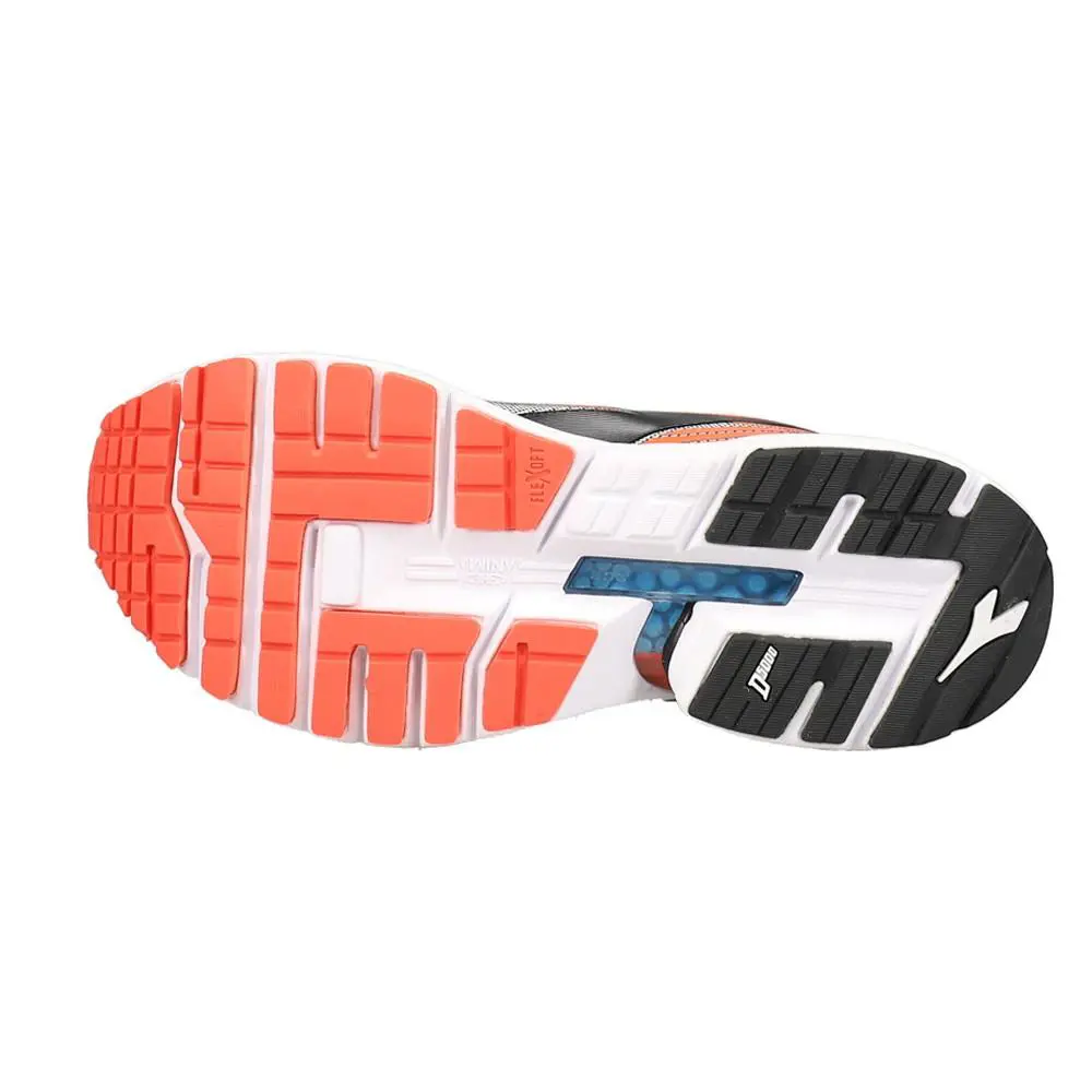 Diadora shoes - diadora Mythos Blushield Vigore Running - 178046-D0009 - Black, Grey, Orange 3