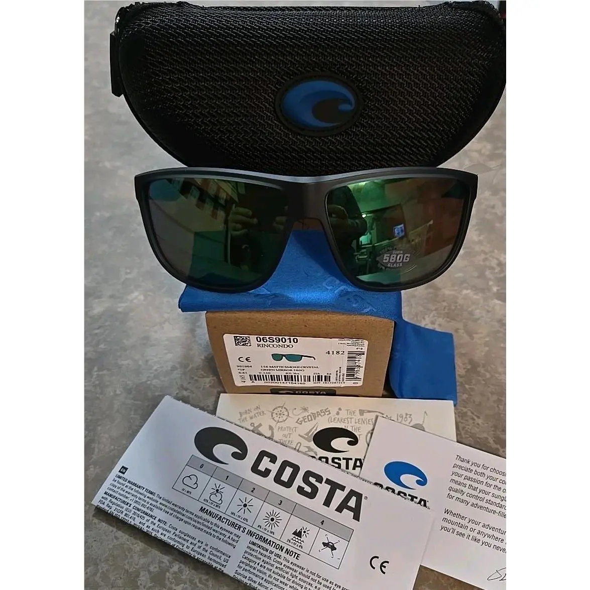 Costa Del Mar Rincon Matte Black / Green Mirror Polarized Glass 580G