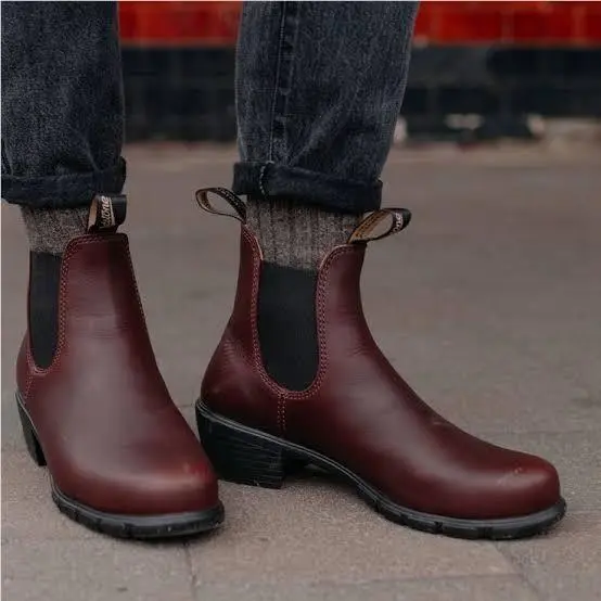Women`s Heeled Chelsea Boots 1671 1673 1677 2060 2666 2060-Shiraz by Blundstone