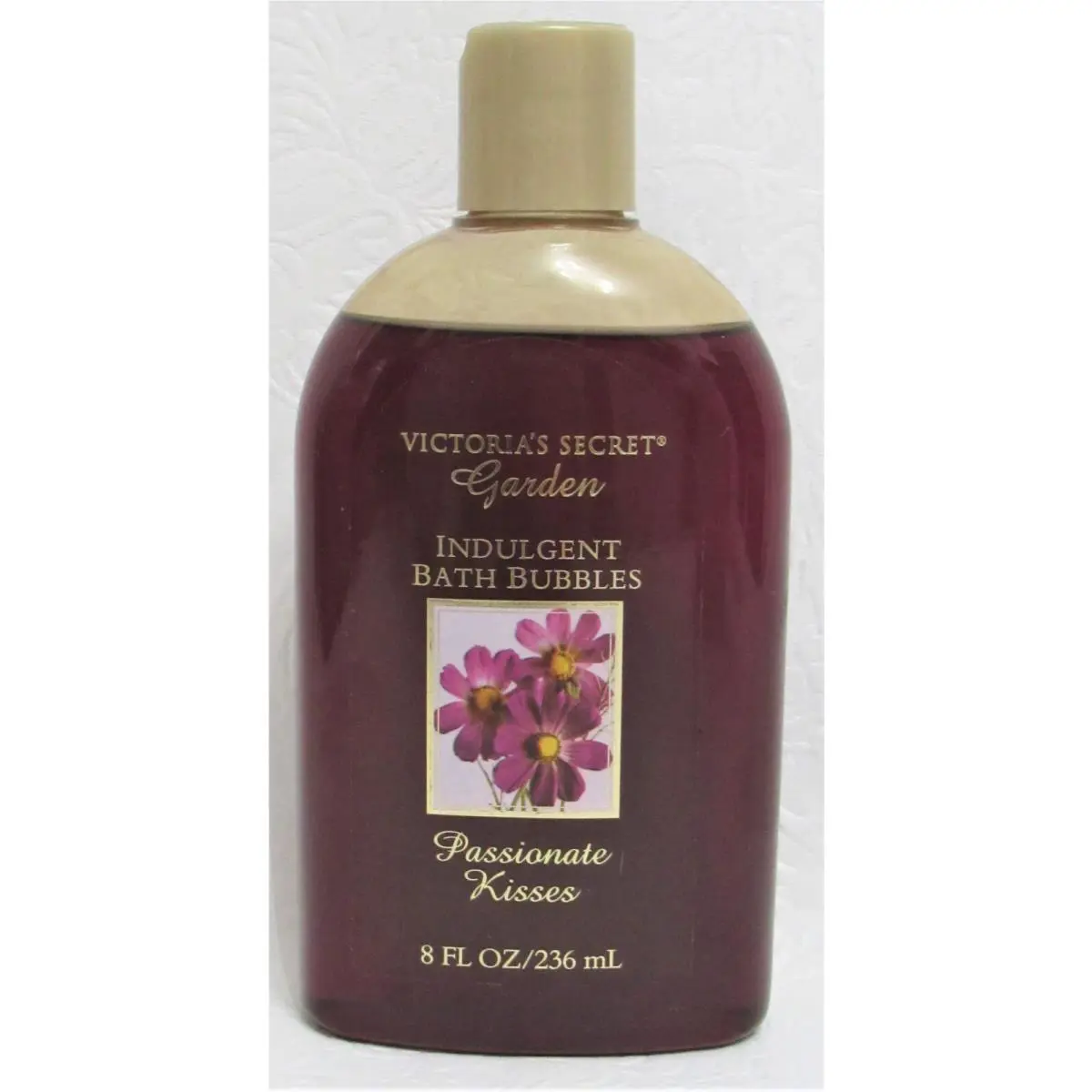 Victoria`s Secret Passionate Kisses Indulgent Bath Bubbles 8 oz