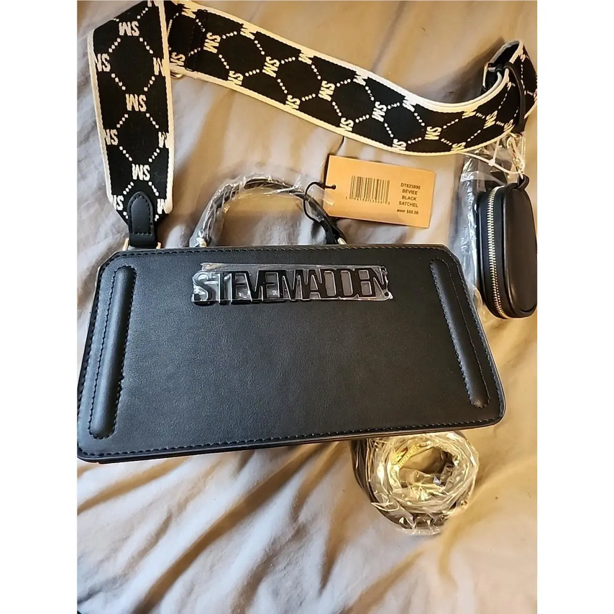Steve Madden Bevie Black Stachel Crossbody Bag Purse Handbag SM Logo Strap