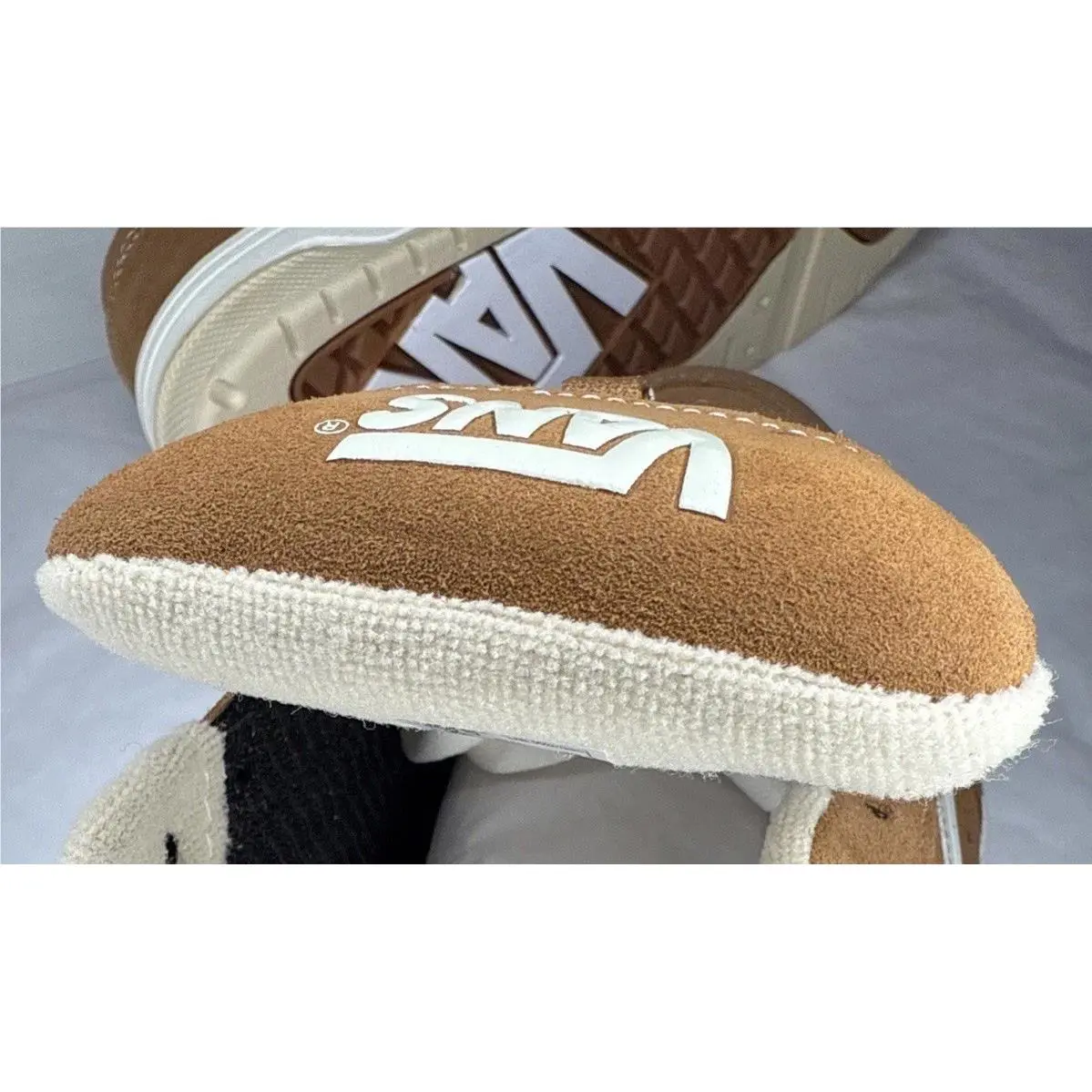 Vans shoes - VANS Hylane - Hylane - VN000D1JBRO - Brown 15