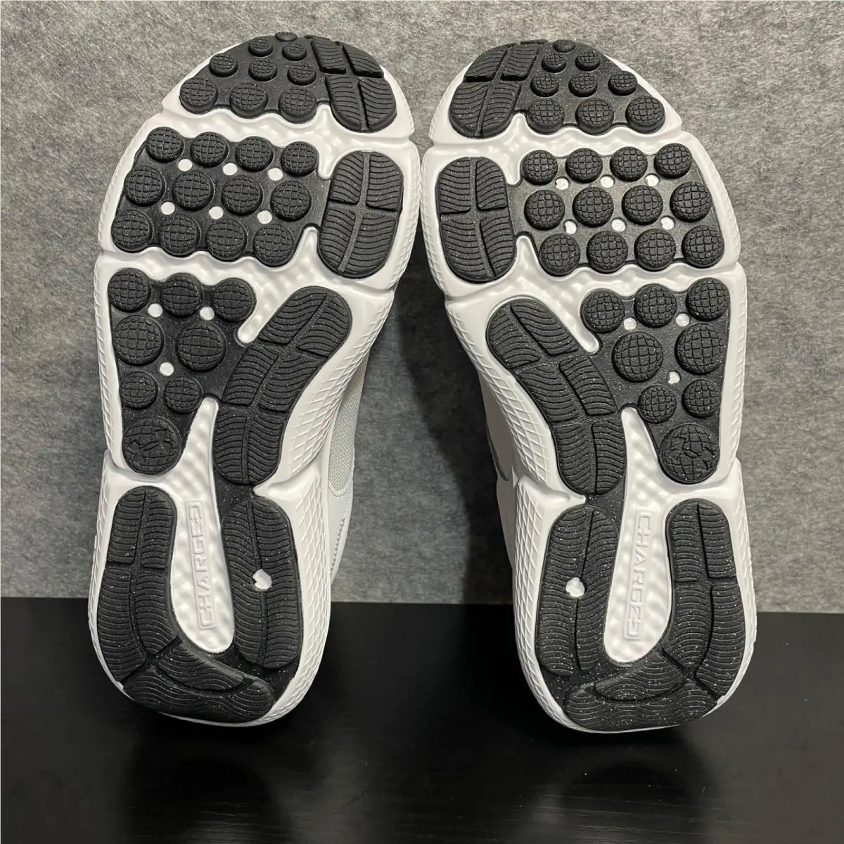 Under Armour shoes - Under Armour Charged Assert 10 - 3026179-104 - White 8