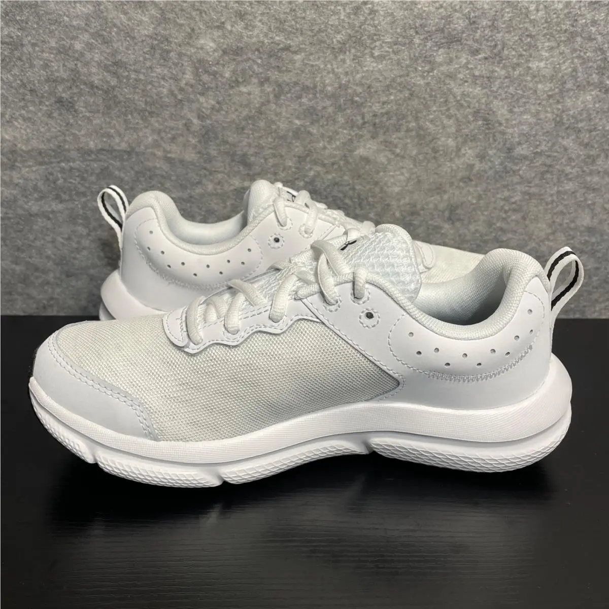 Under Armour shoes - Under Armour Charged Assert 10 - 3026179-104 - White 5