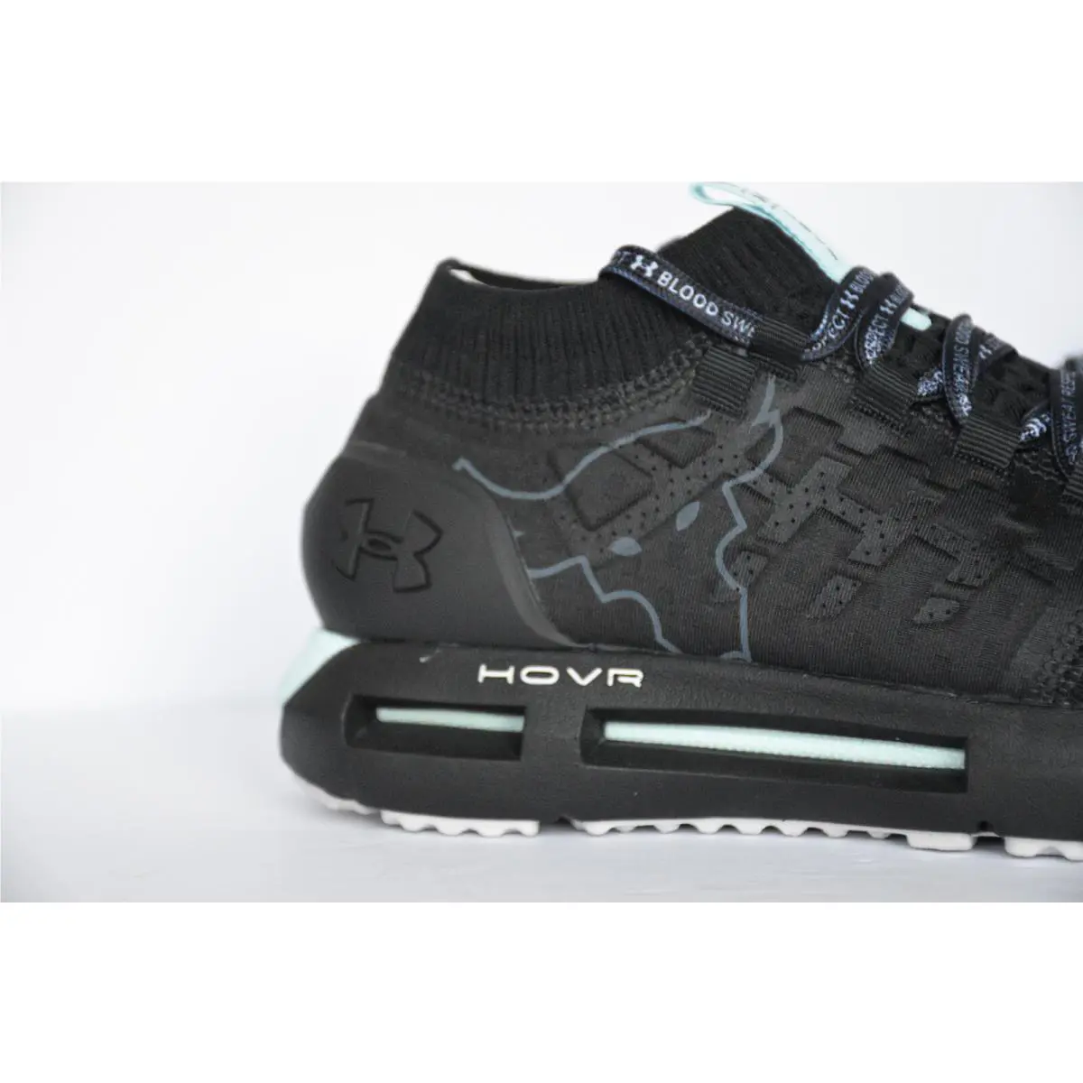 Under Armour shoes - Under Armour HOVR Phantom - HOVR Phantom - 3022542-001 - Black 1