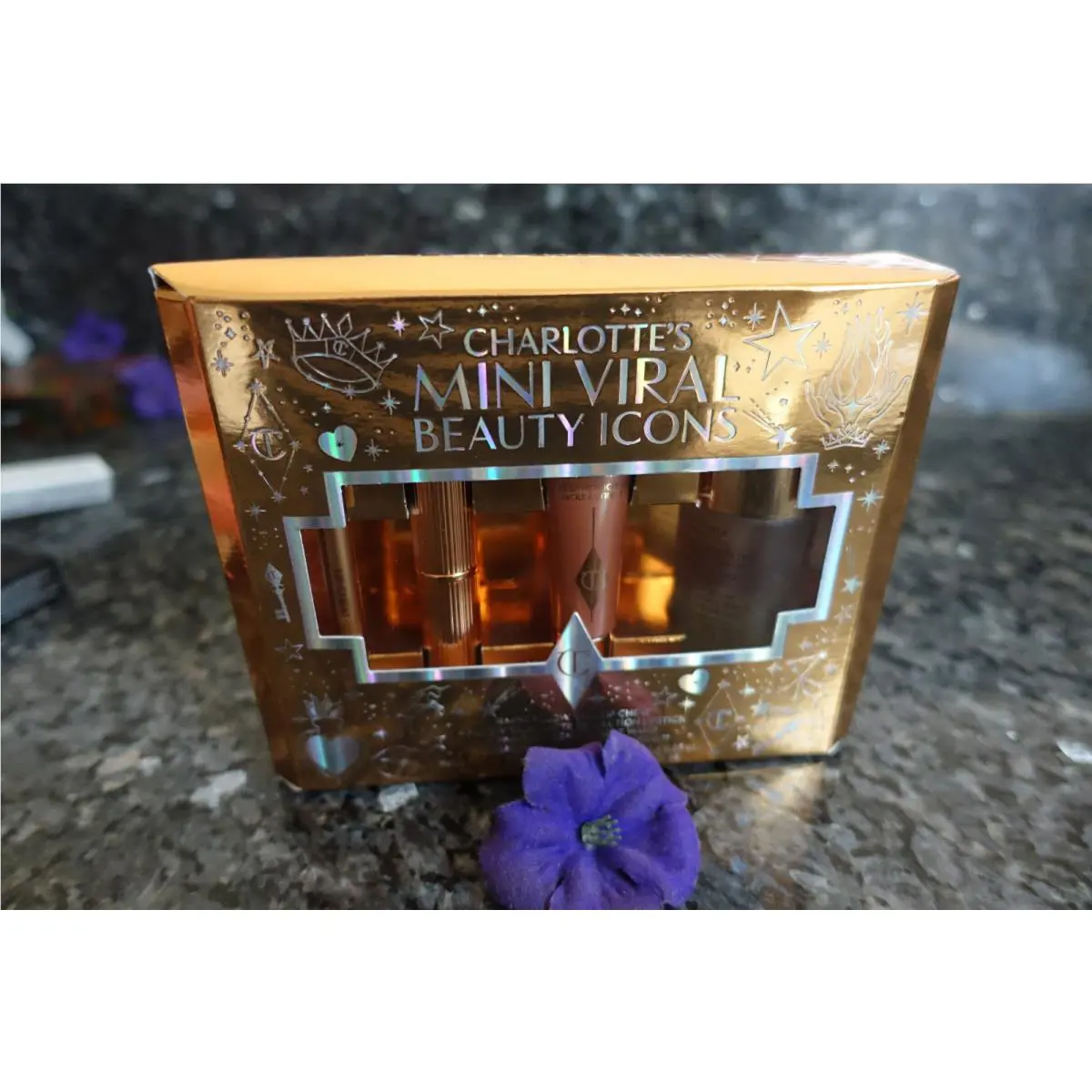 Charlotte Tilbury Mini Viral Beauty Icons