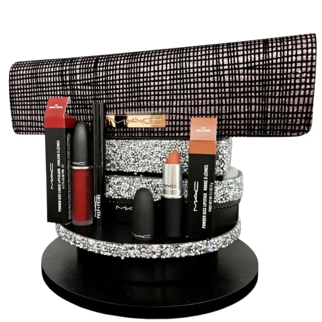 Mac 4 pc Gift Set Fashion Sweetie Mull IT Over Lip Prmer + Glitter Clutch
