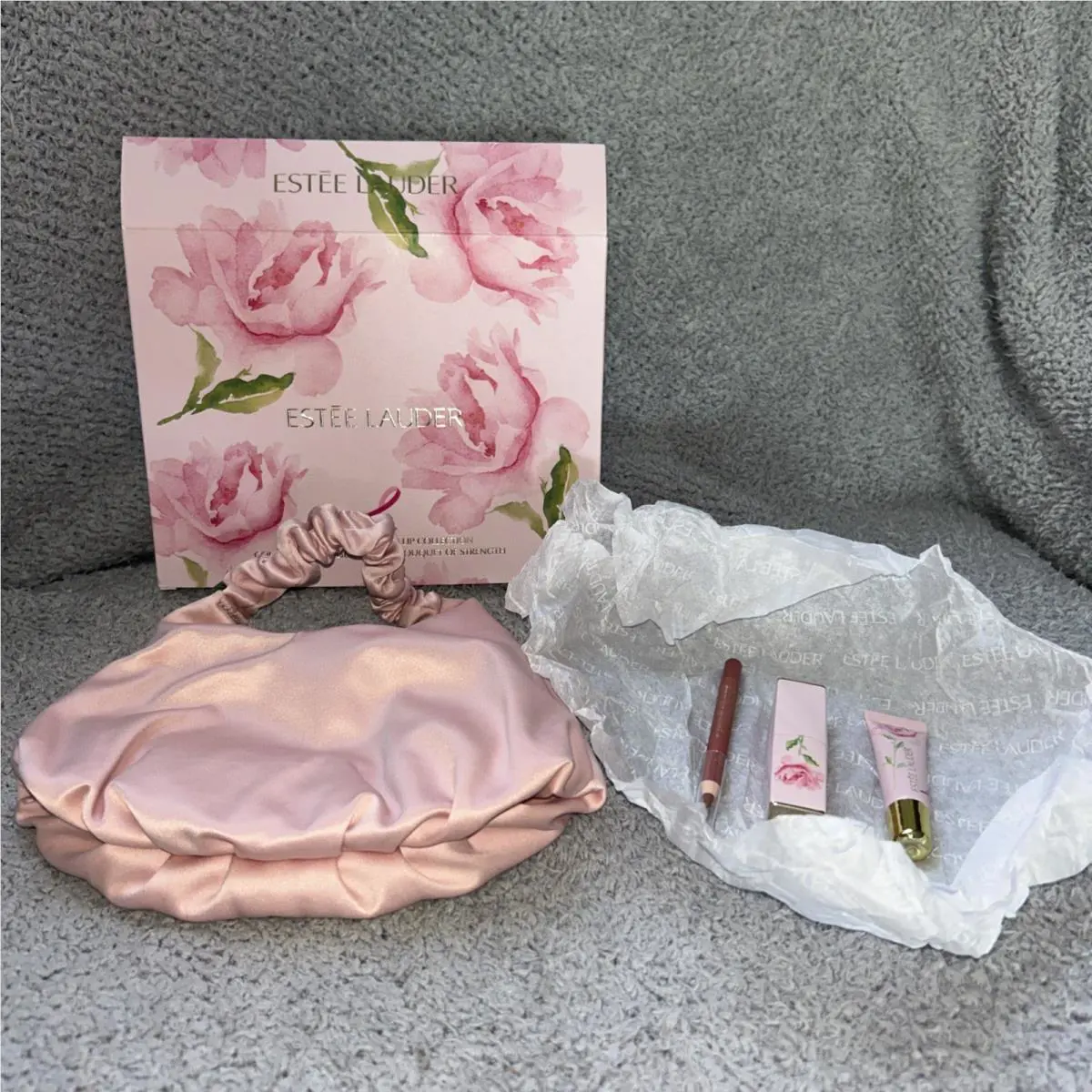 Estee Lauder Bouquet Of Strength Limited Edition Lip Collection 3pc. + Bag
