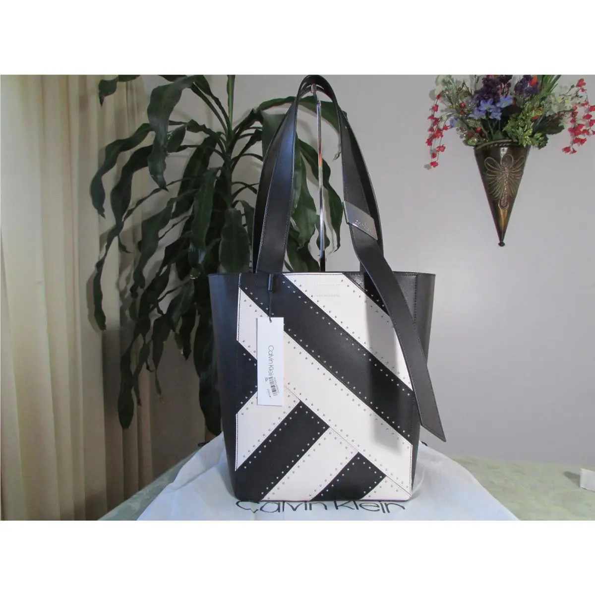 Calvin Klein Karsyn Nappa Leather Stud Belted Tote Black / Cream