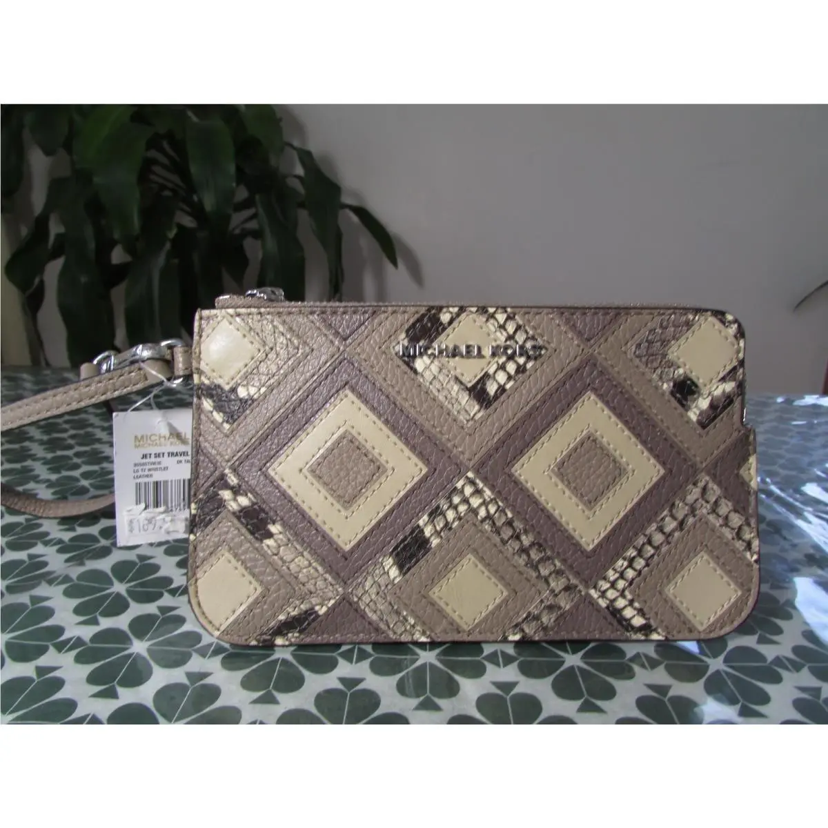 Kate Spade Michael Kors Leather Jet Set Travel Large Top Zip Wristlet