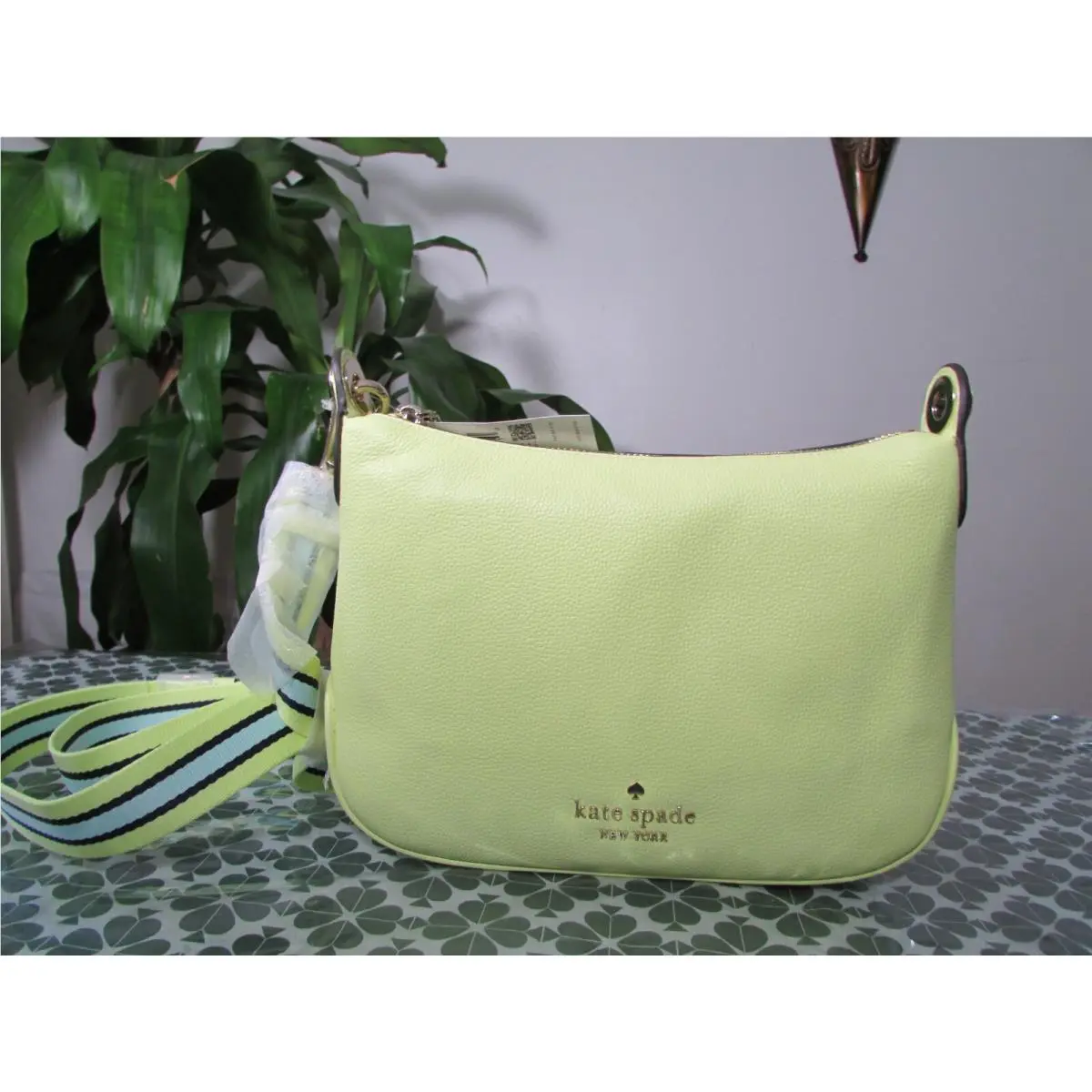 Pebble Leather Rosie Small Crossbody WKR00630 Molon Rind by Kate Spade