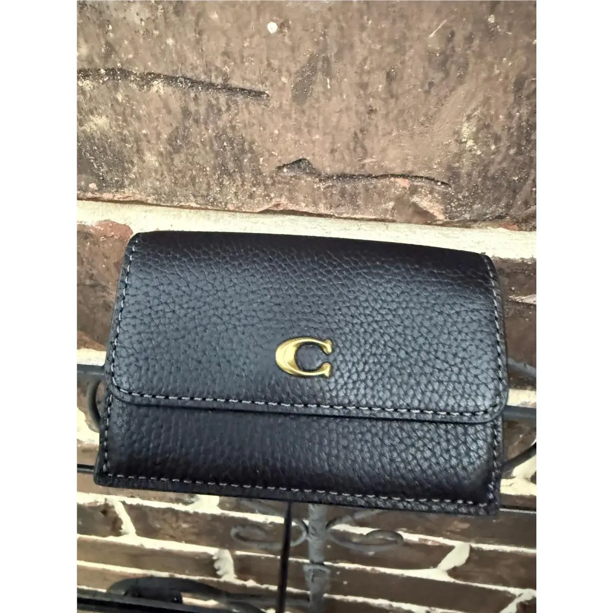 Coach Essential Mini Trifold Wallet Black Leather CM437