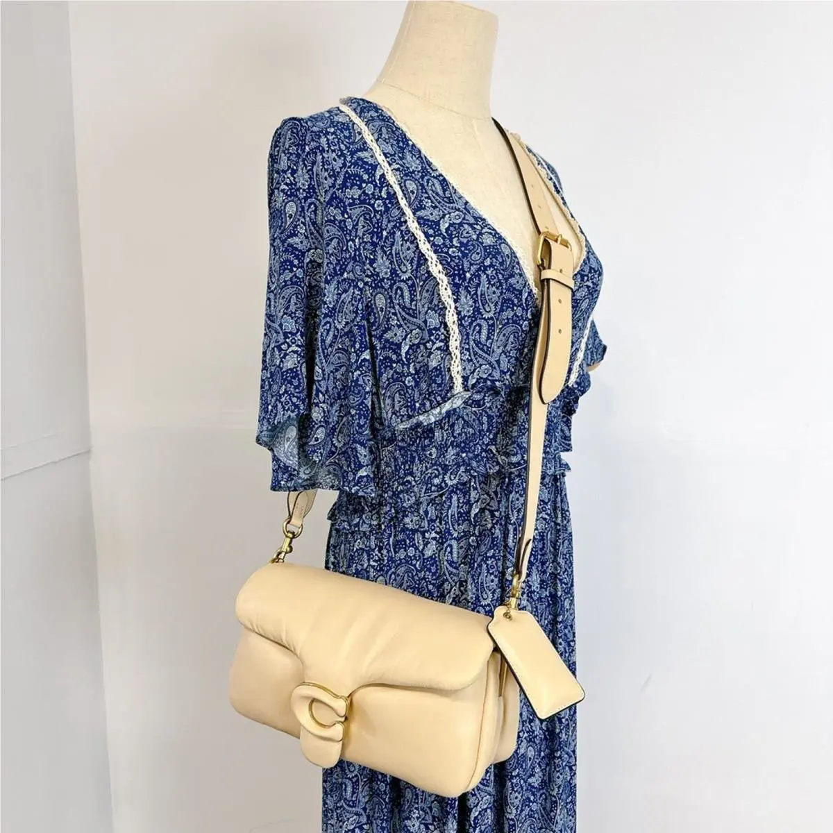 Coach C0772 Pillow Tabby Shoulder Bag 26 IN Ivory