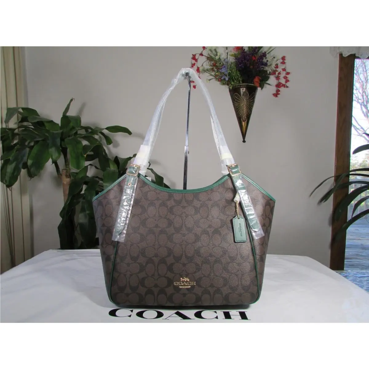Coach Meadow Shoulder Bag In Signature Canvas CM076 Brown/dk Pine