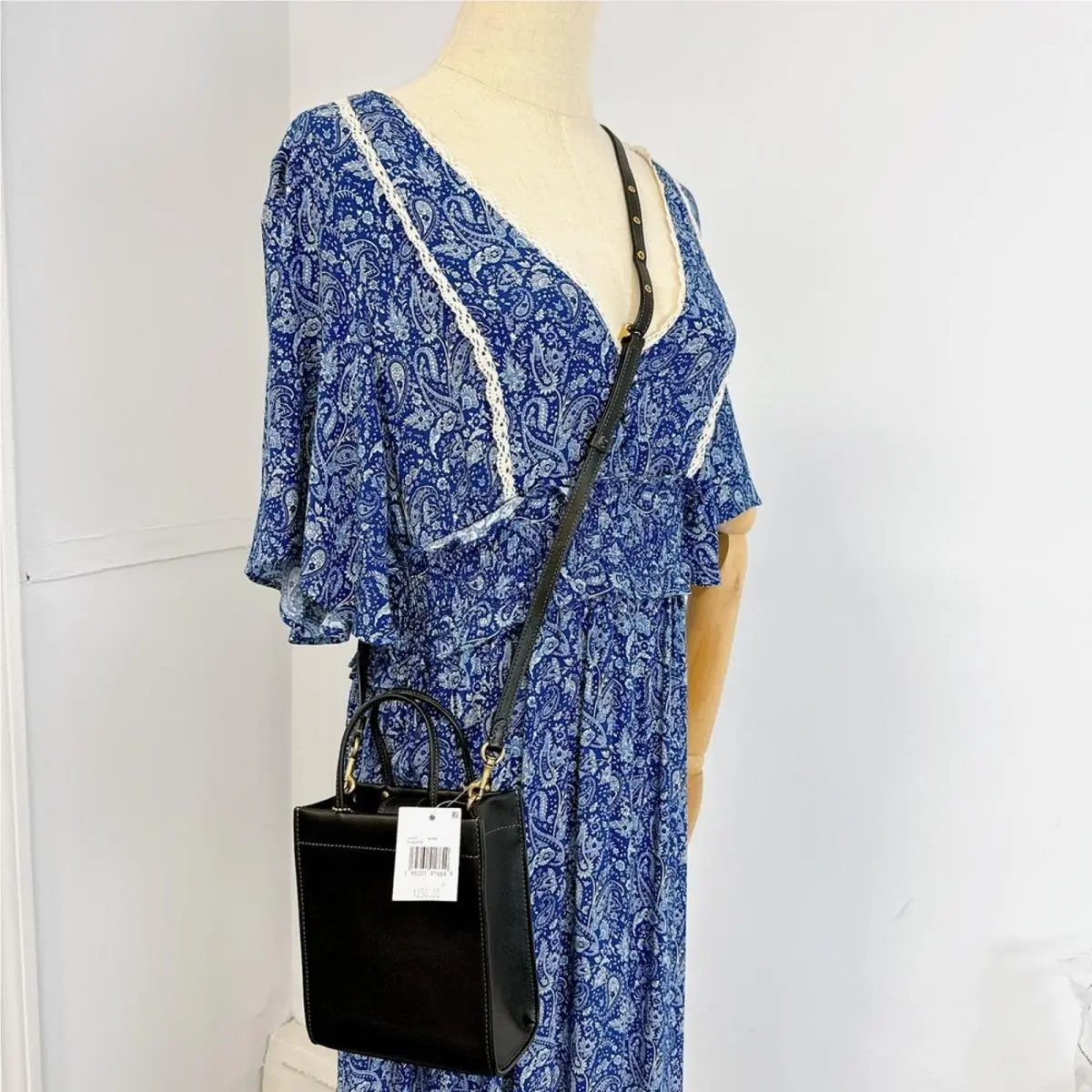 Coach C4828 Mini Cashin Tote IN Black