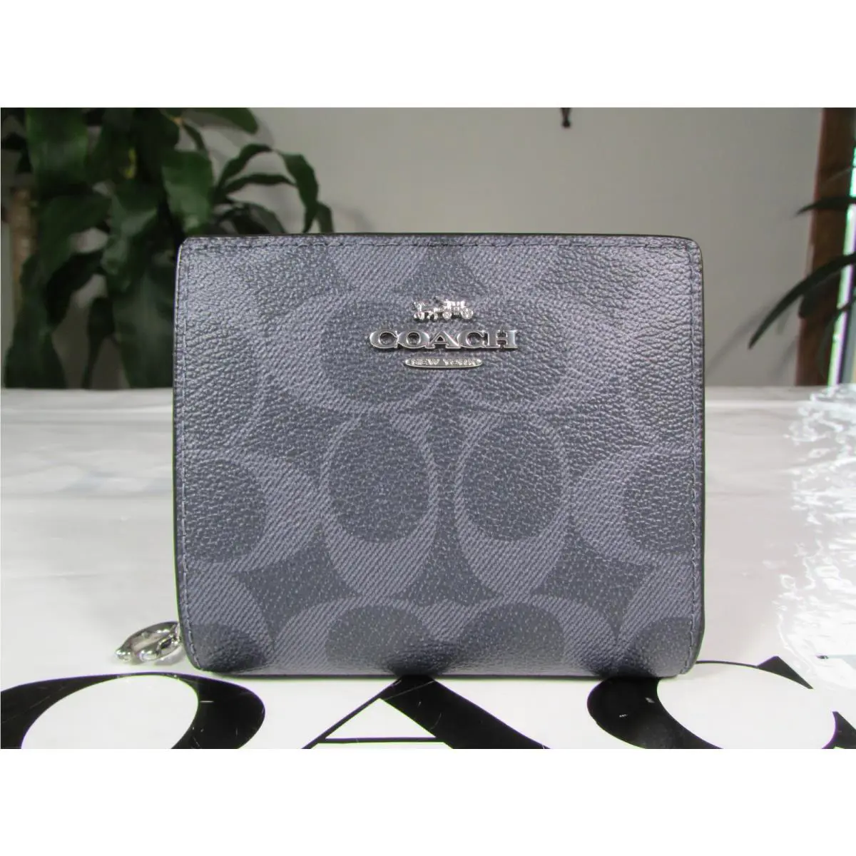 Coach Snap Wallet In Signature Canvas C3309 Denim Midnight Navy