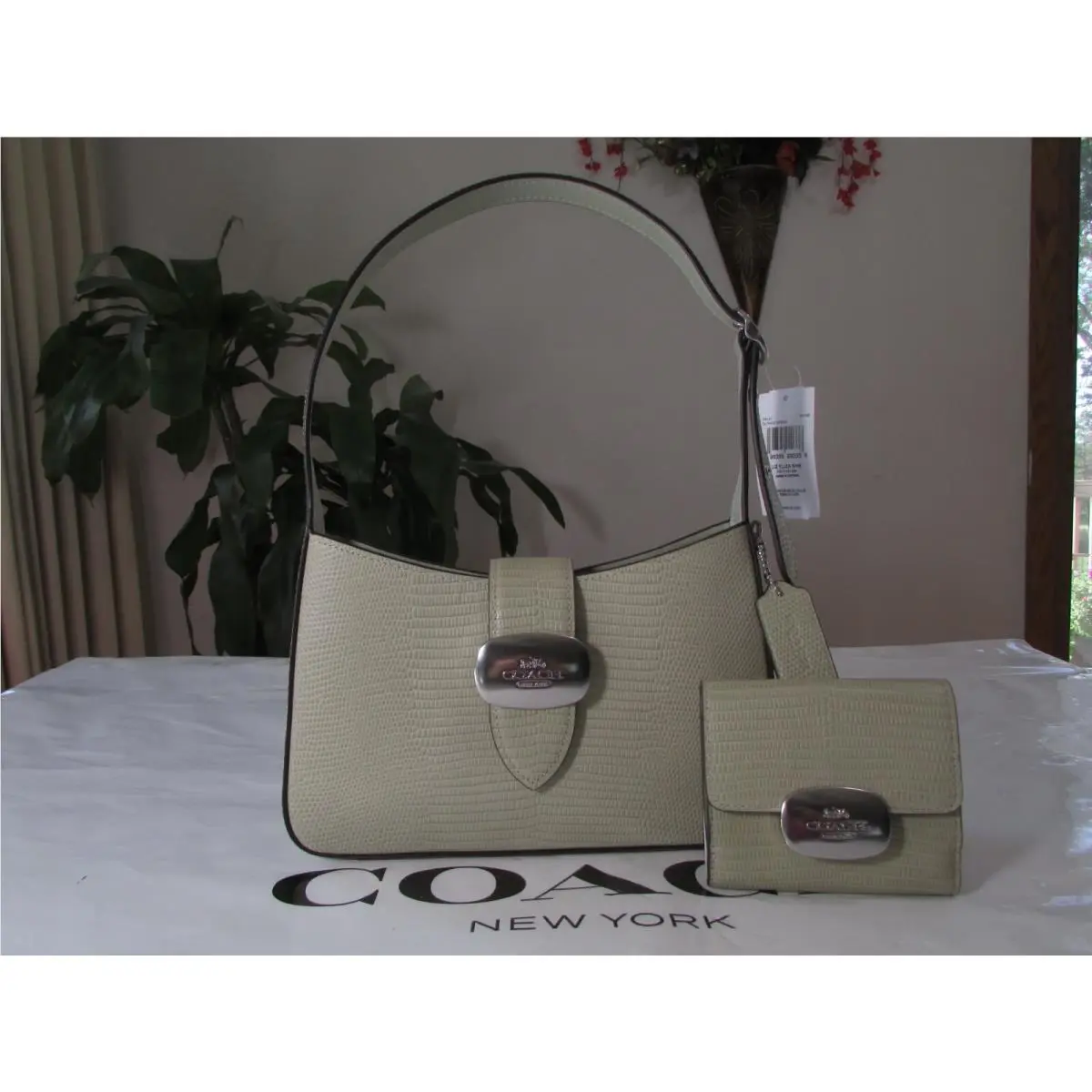 Coach Lizard-embossed Leather Eliza Shoulder Bag CR107 Wallet CR107 Green