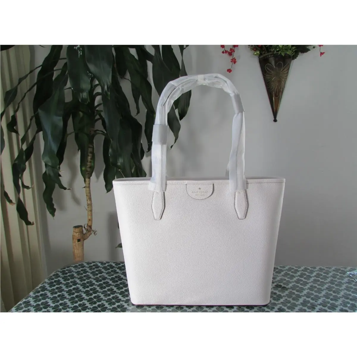 Kate Spade Textured Pvc Lori Tote Bag Parchment