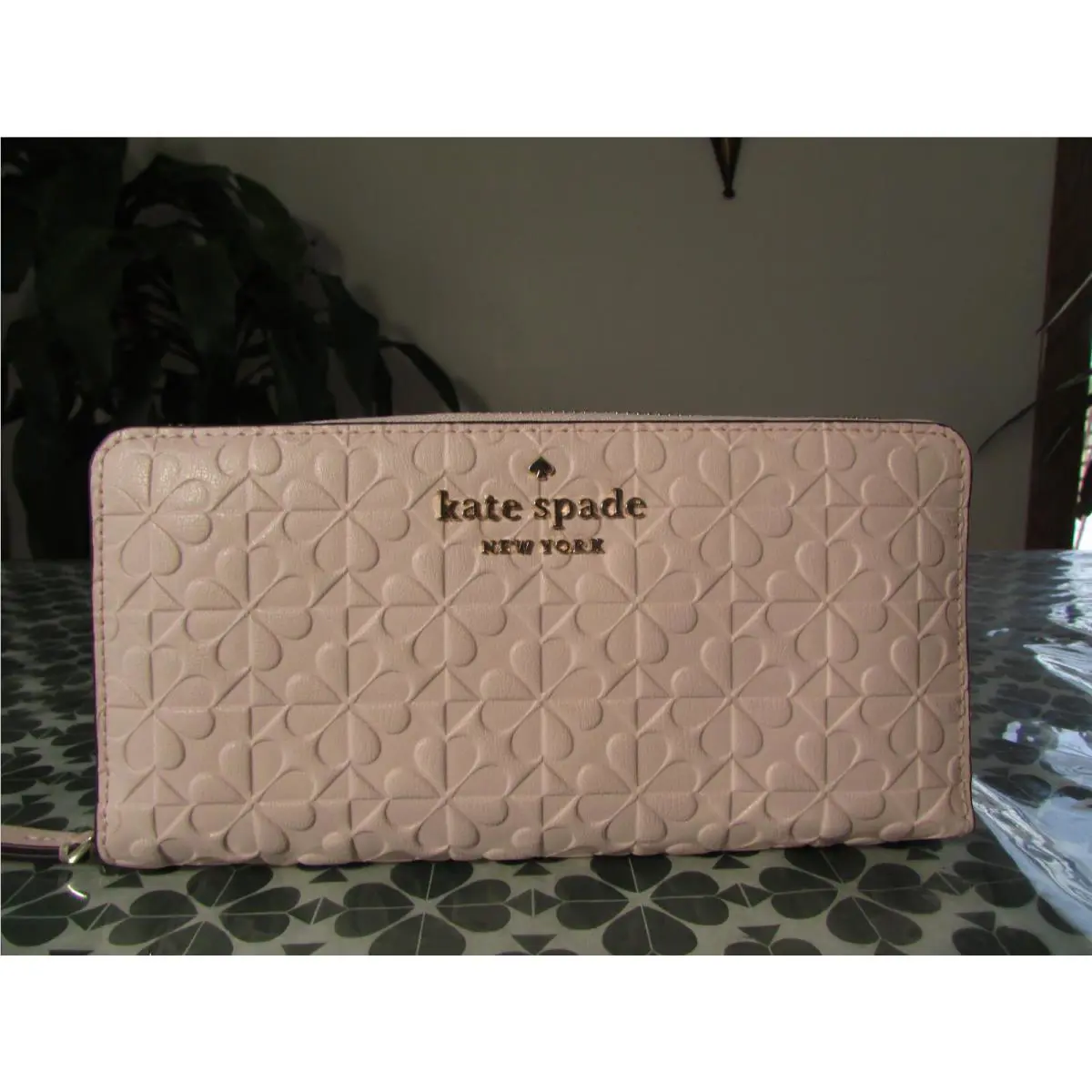 Kate Spade Leather Hollie Spade Clover Large Continental Wallet WLRU6153