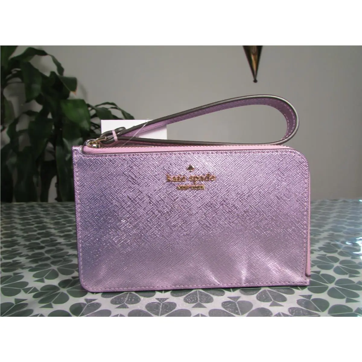 Kate Spade Lucy Metallic Saffiano Small L-zip Wristlet KJ030 Quartz Pink