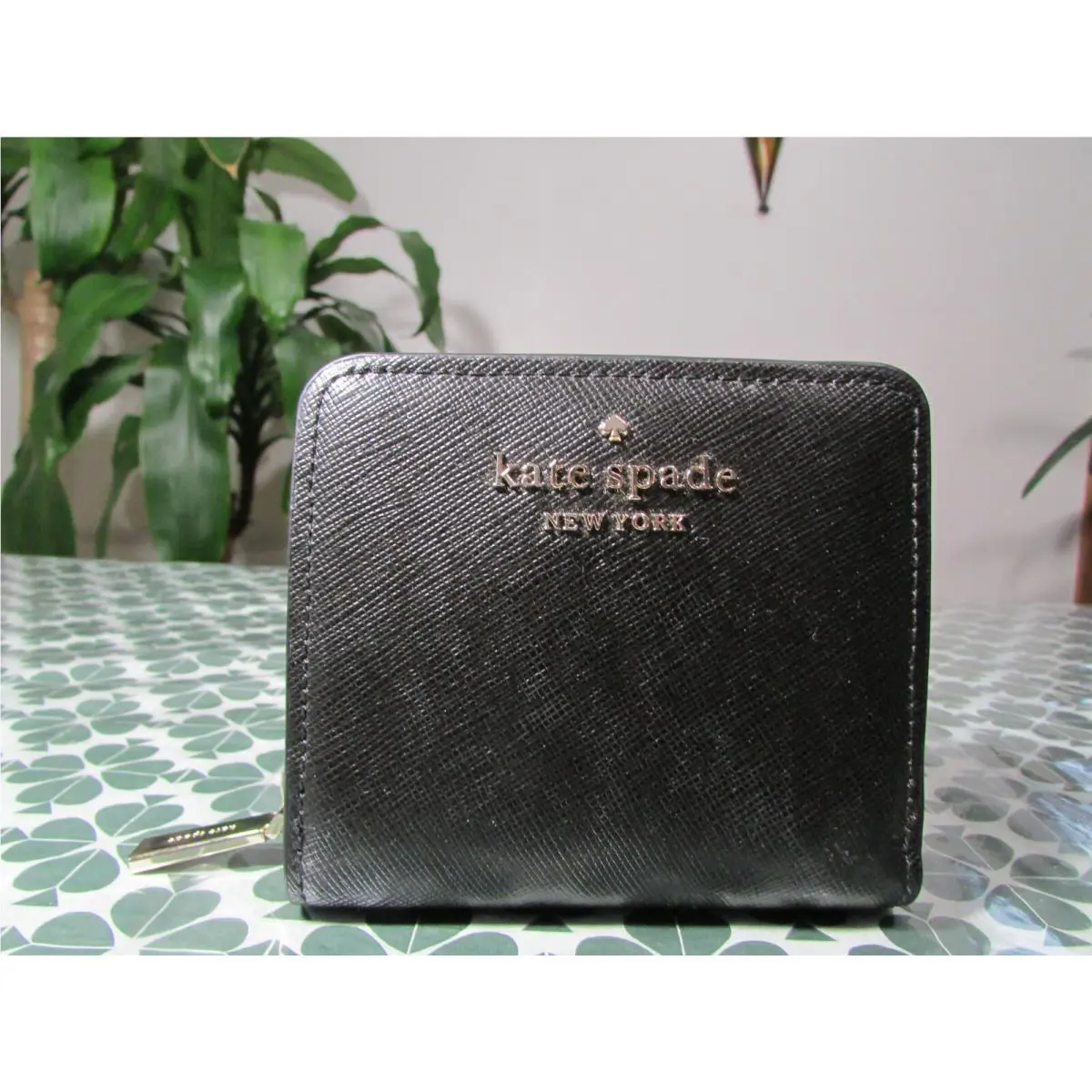 Kate Spade Staci Saffiano Leather Small Wallet WLR00634 Black