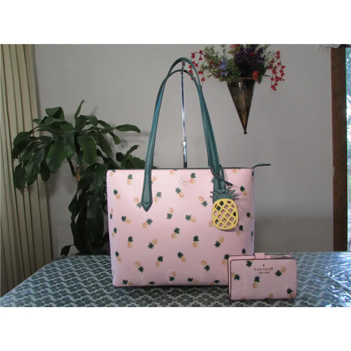 Kate Spade Leather Marlee Pineapple Tote K7218 Wallet Pink Multi