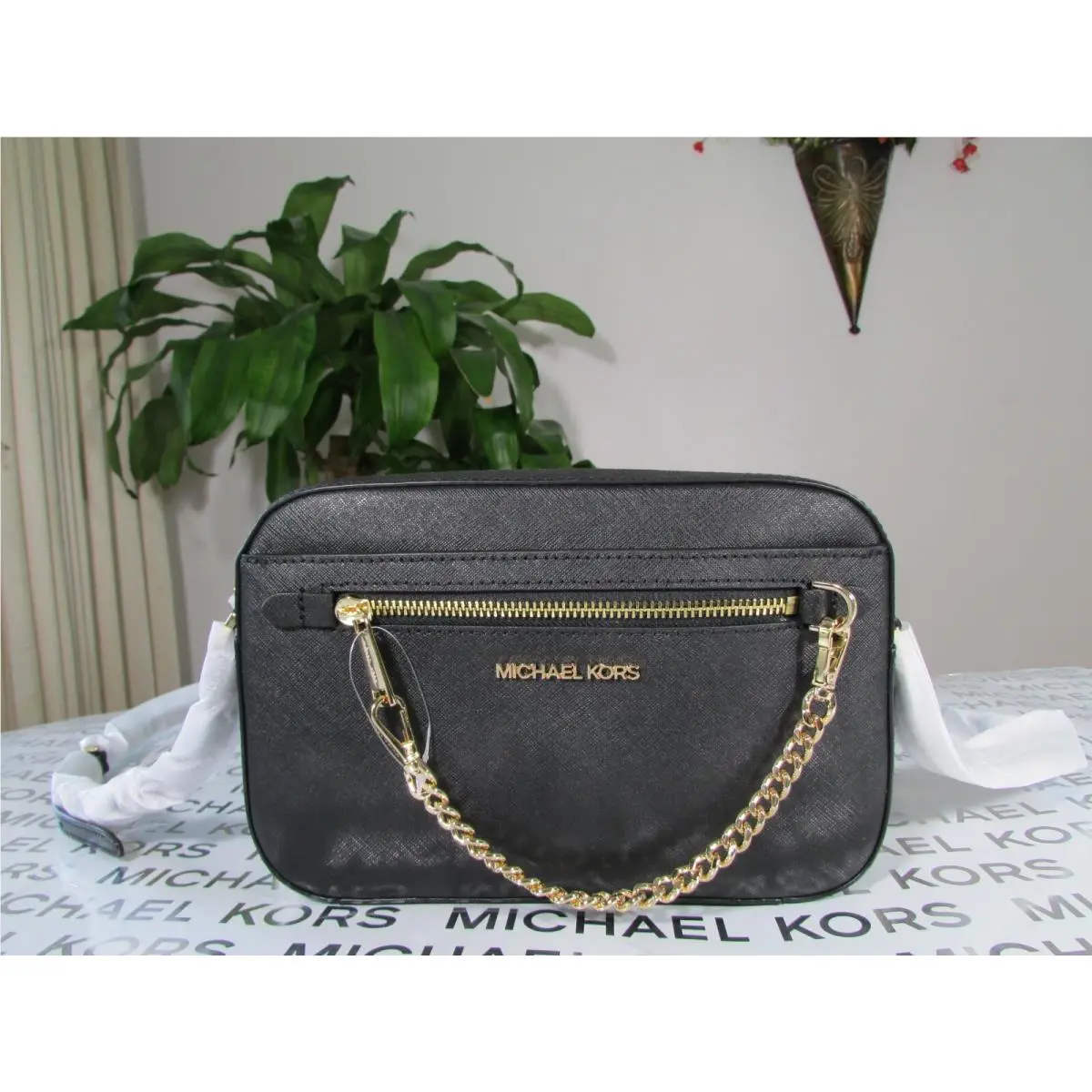 Michael Kors Jet Set Item Leather or Pvc LG EW Chain Crossbody Bag