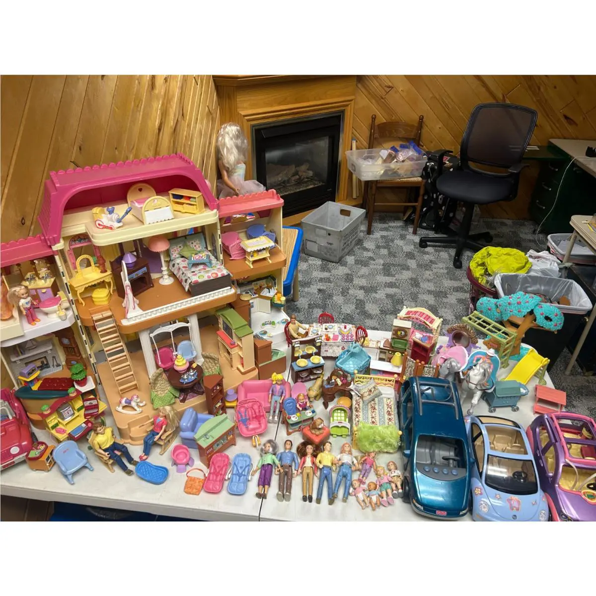 Fisher Price Loving Family Grand Dollhouse 1997 Loaded Dolls Furniture. Vehicle