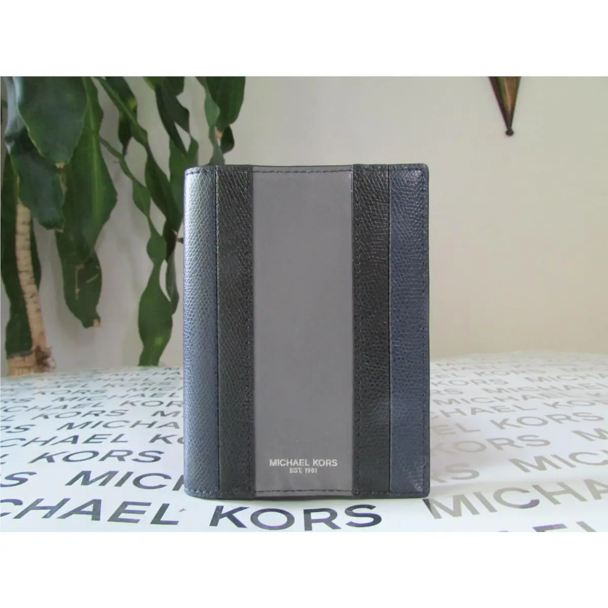 Leather Warren Passport Black or Navy Navy by Michael Kors