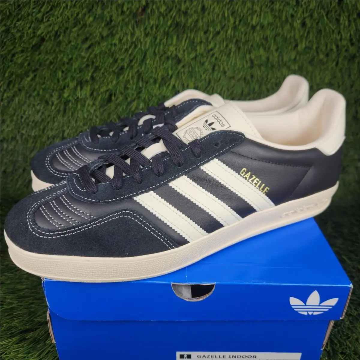 Adidas Gazelle Indoor Mens Size 5 Black Cream White Sneaker JQ8385