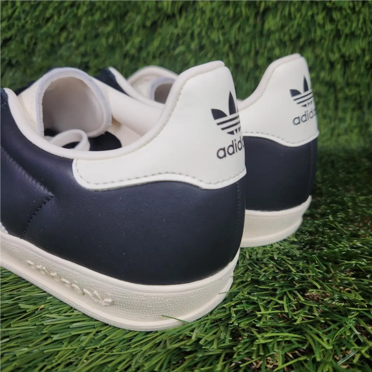 Adidas shoes - adidas Gazelle - Gazelle - JQ8385 - Black 1
