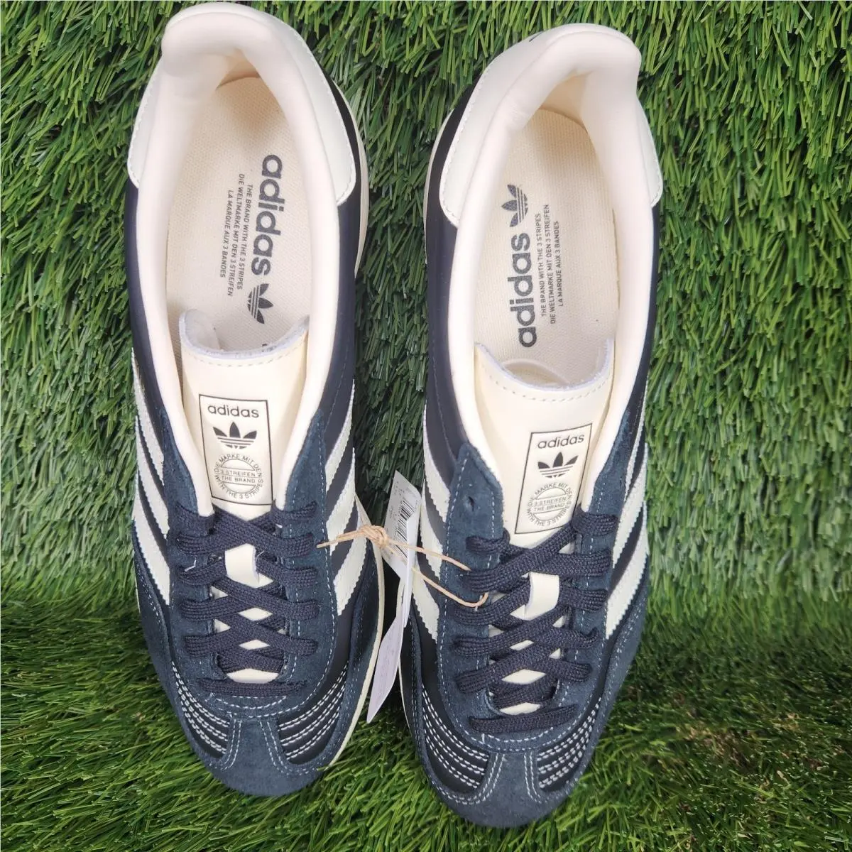 Adidas shoes - adidas Gazelle - Gazelle - JQ8385 - Black 16