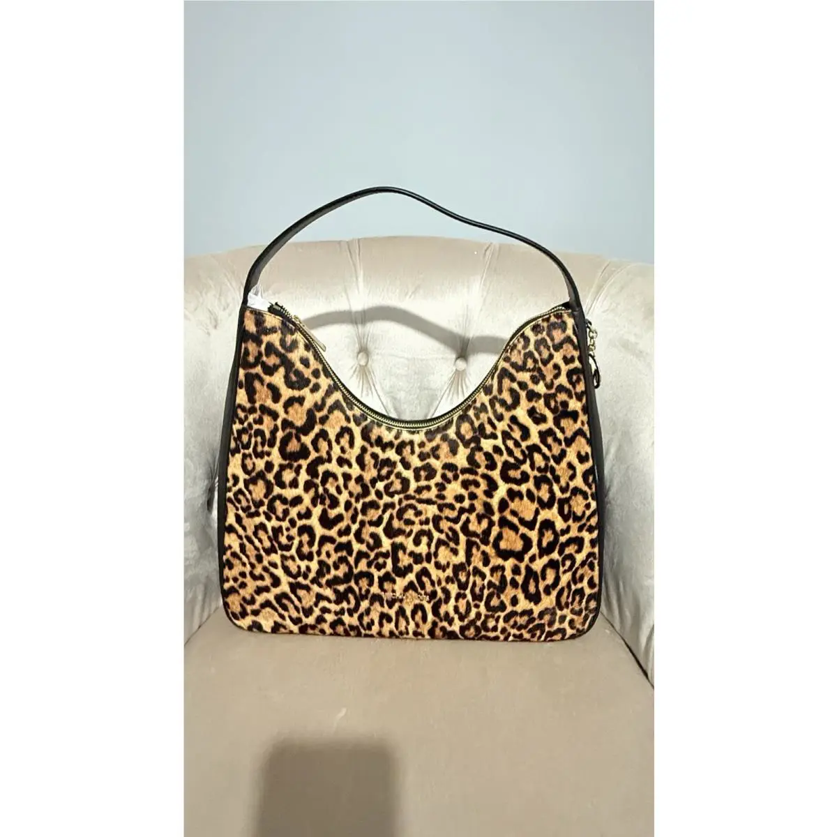 Michael Kors Nayla Medium Hobo Shoulder Bag Light Cream Pebbled Leather Handbag