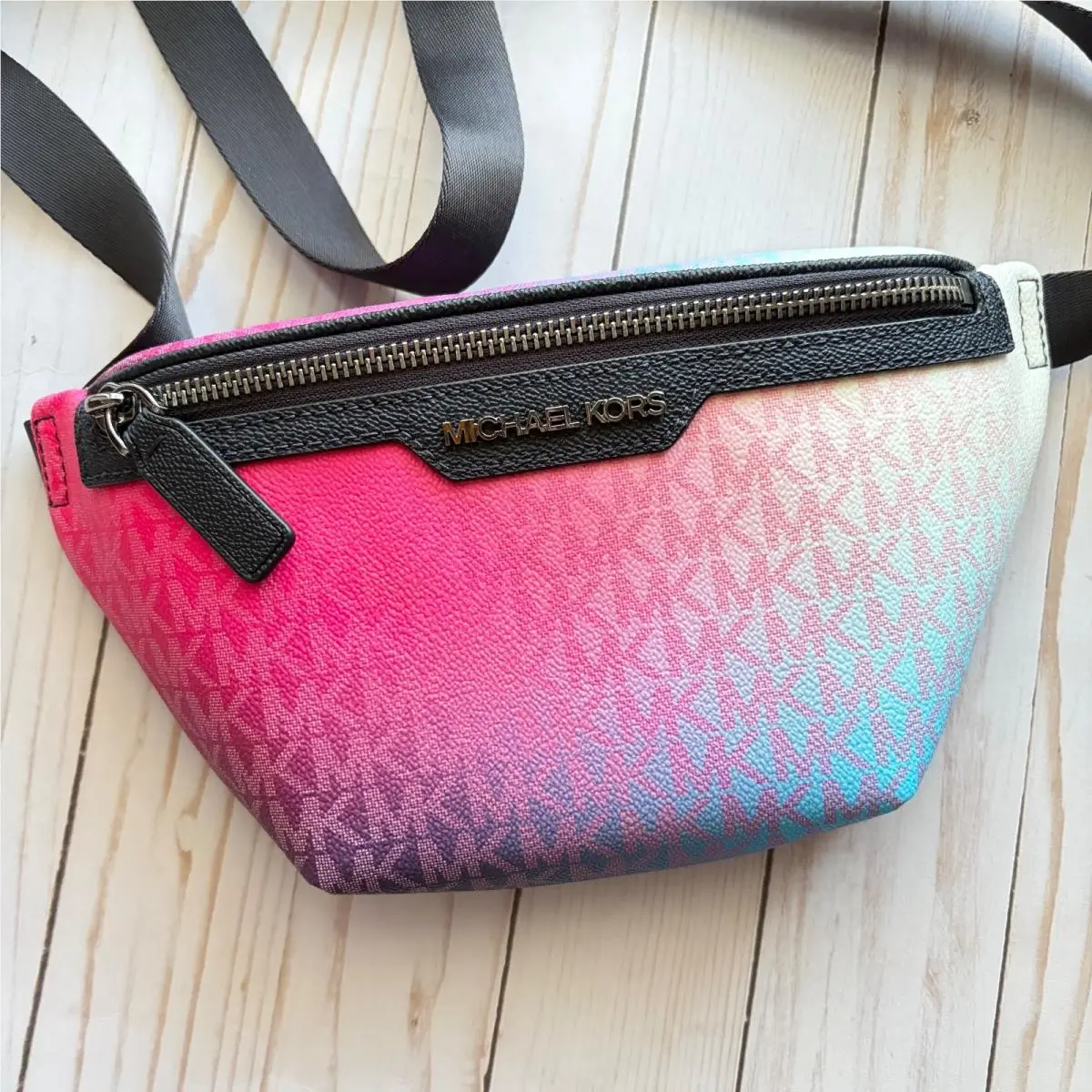 Michael Kors Cooper Ombre Sling Pack