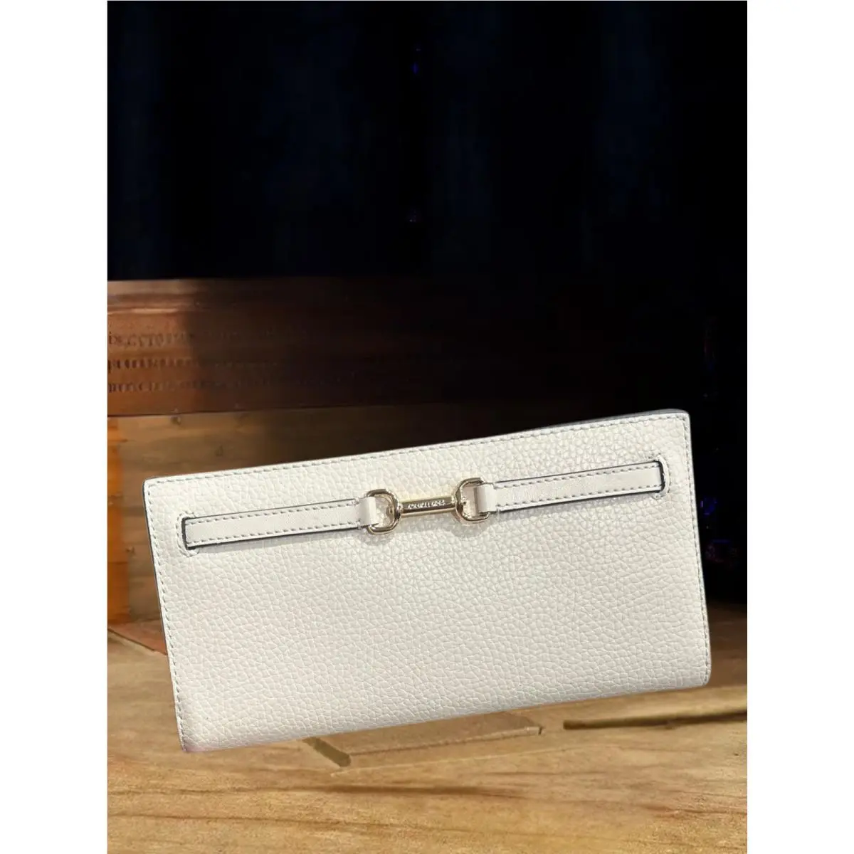 Michael Kors Carson Large Snap Wallet Pebbled Leather Light Cream Clutch