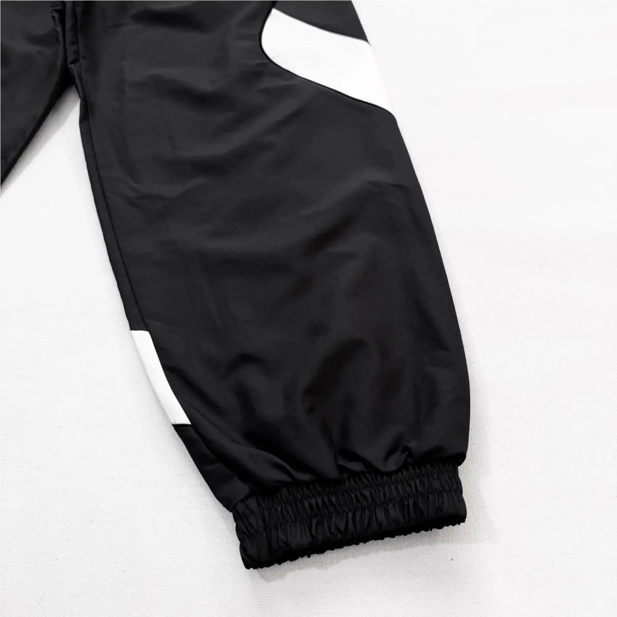 Adidas clothing - Black 9