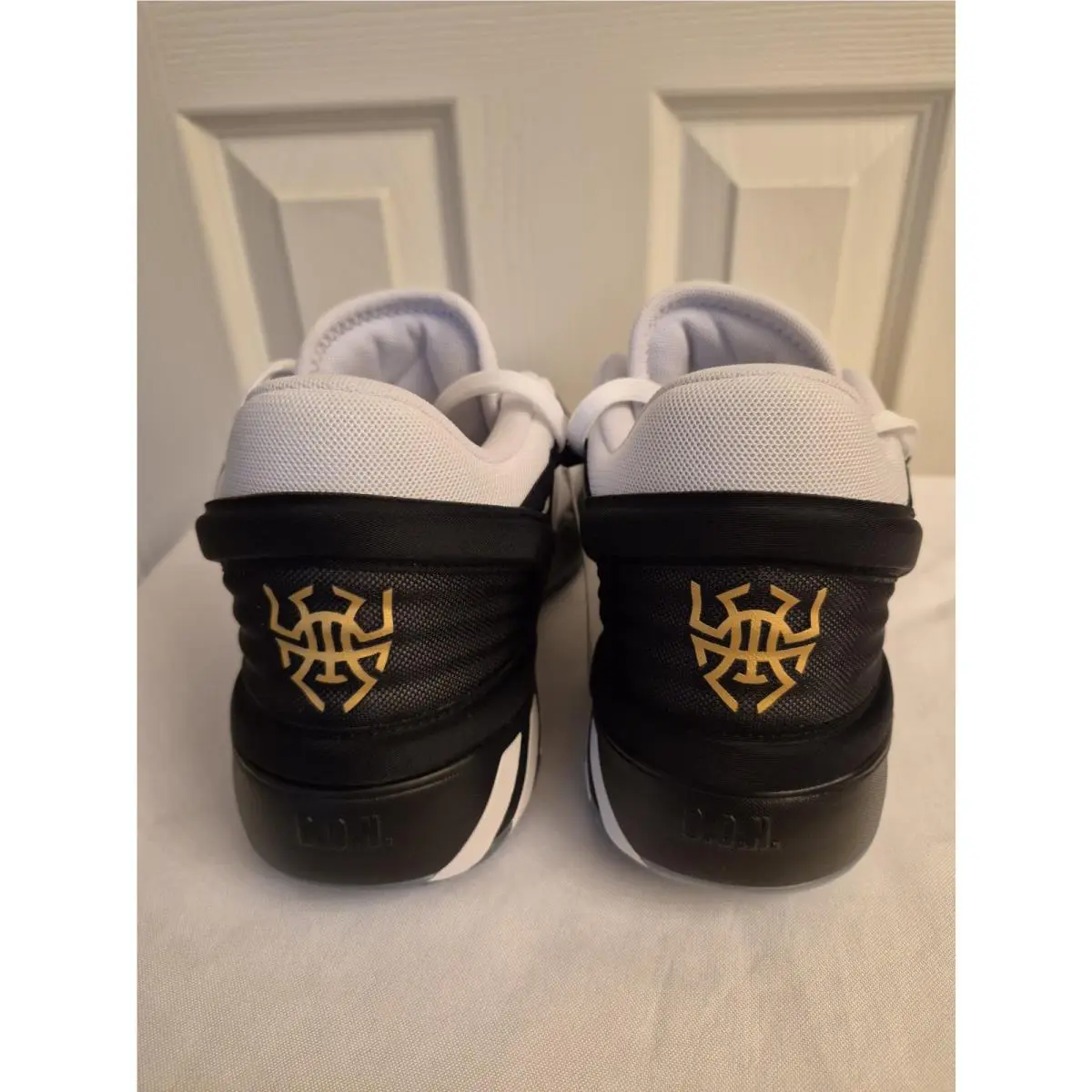 Adidas shoes - adidas D.O.N. Issue - Issue - FW9034 - White 10