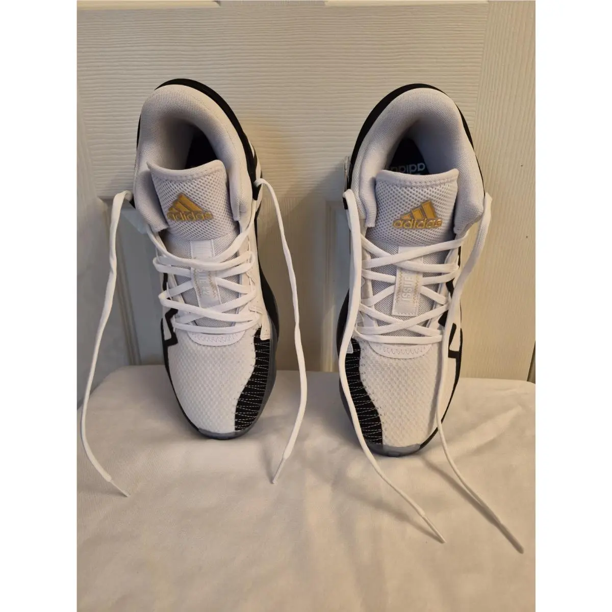 Adidas shoes - adidas D.O.N. Issue - Issue - FW9034 - White 21