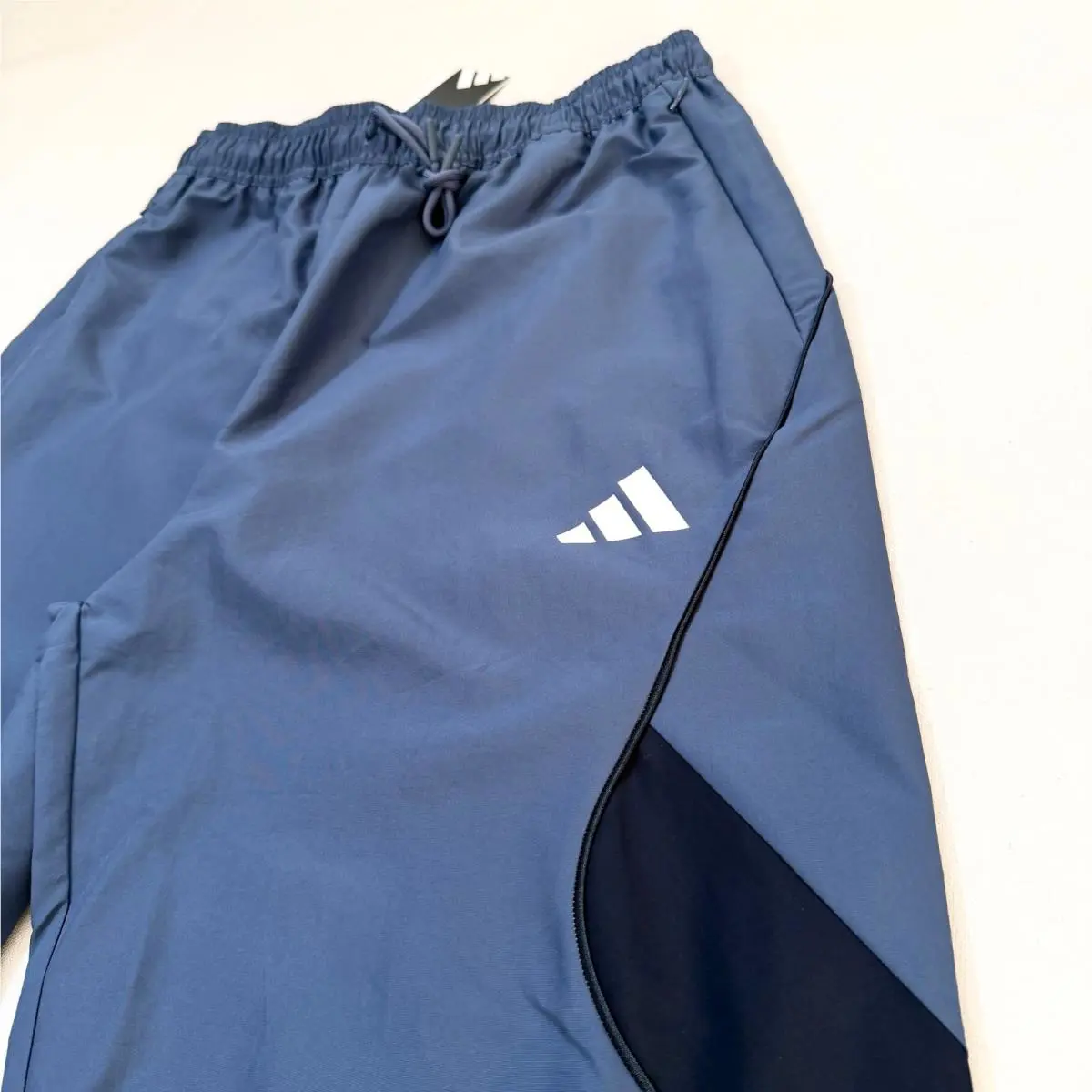 Adidas clothing - Preloved Ink 12
