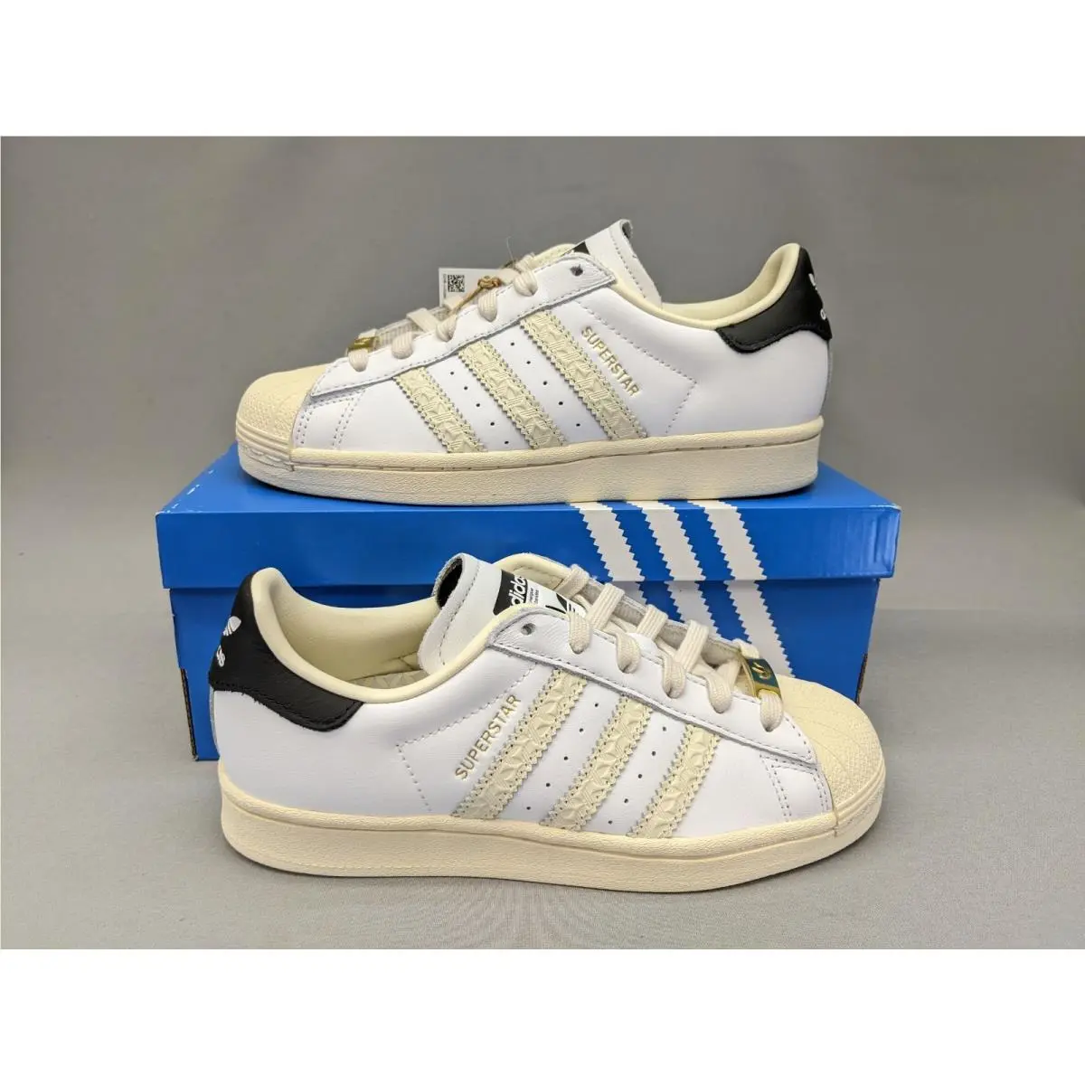 Adidas shoes - NA - ID4675 - Cloud White / Cloud White / Core Black 0