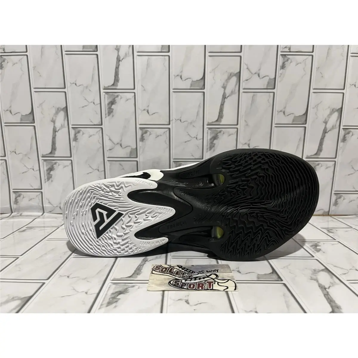 Nike shoes - Nike Zoom Freak 4 - Zoom Freak - DO9679-100 - White 9