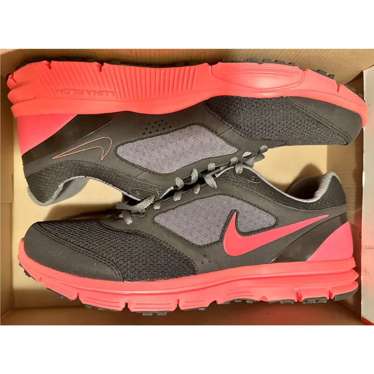 Nike shoes - Black 0