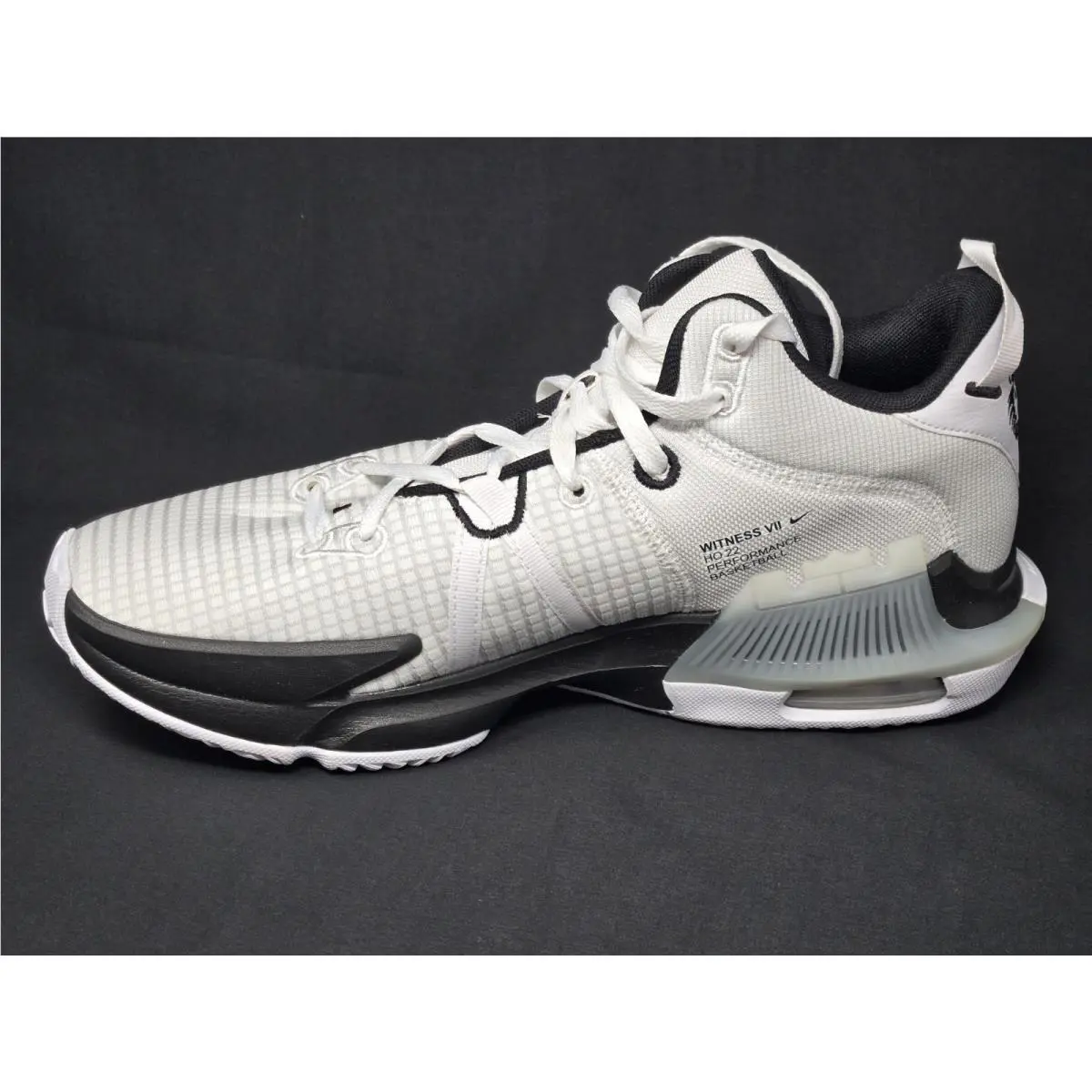 Nike shoes - Nike LeBron Witness - LeBron Witness - DZ3299-100 - White 0