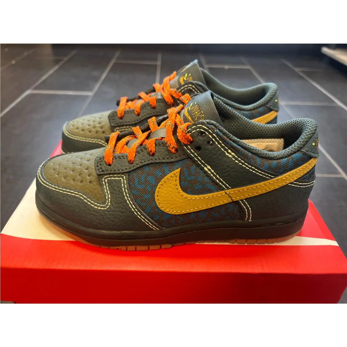 Nike shoes - IH4043-364 - IH4043-364 - SEAWEED/OCHRE-CARGO KHAKI-GREEN ABYSS 4