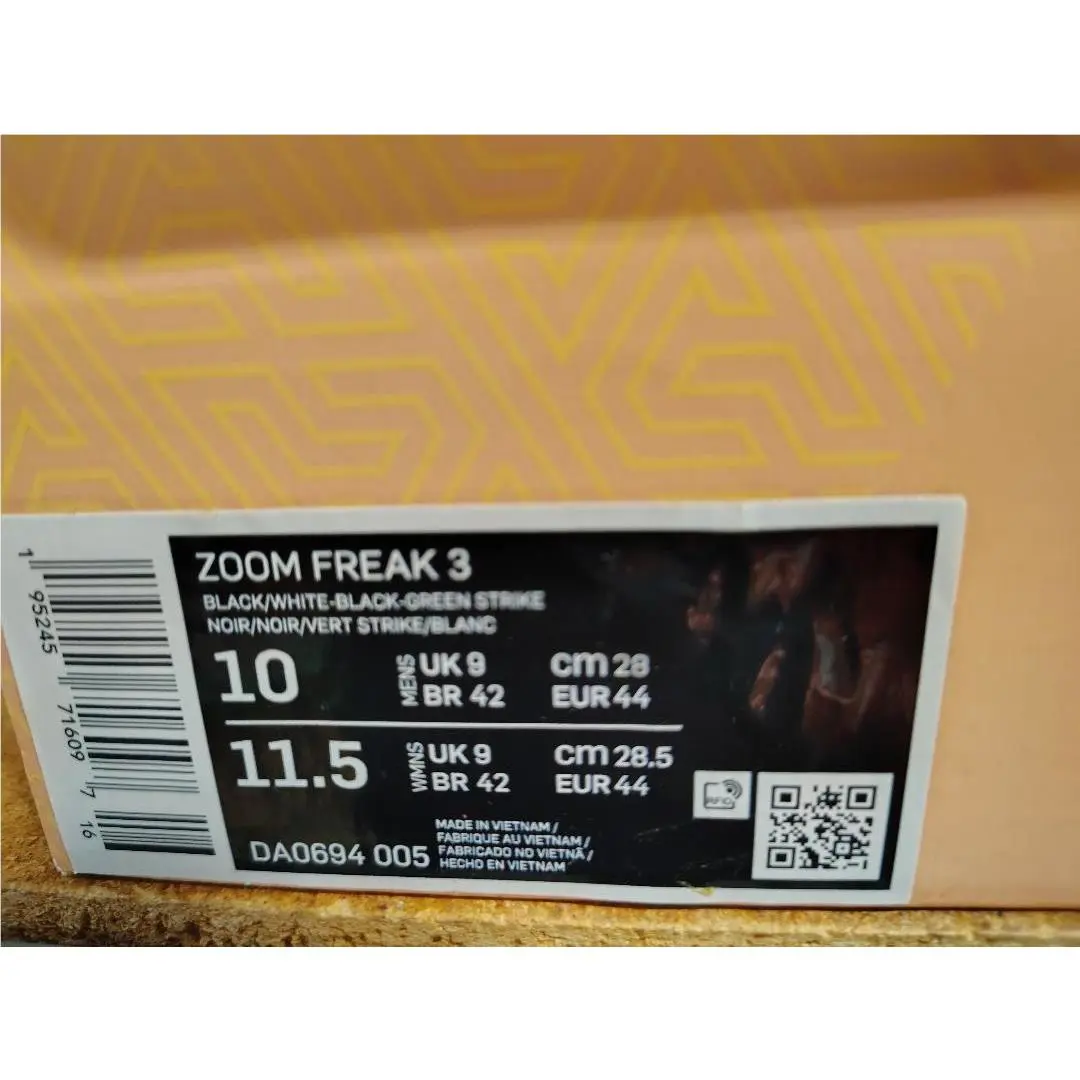 Nike shoes - Nike Zoom Freak 3 - Zoom Freak - DA0694 005 - Black White Black Green Strike 3